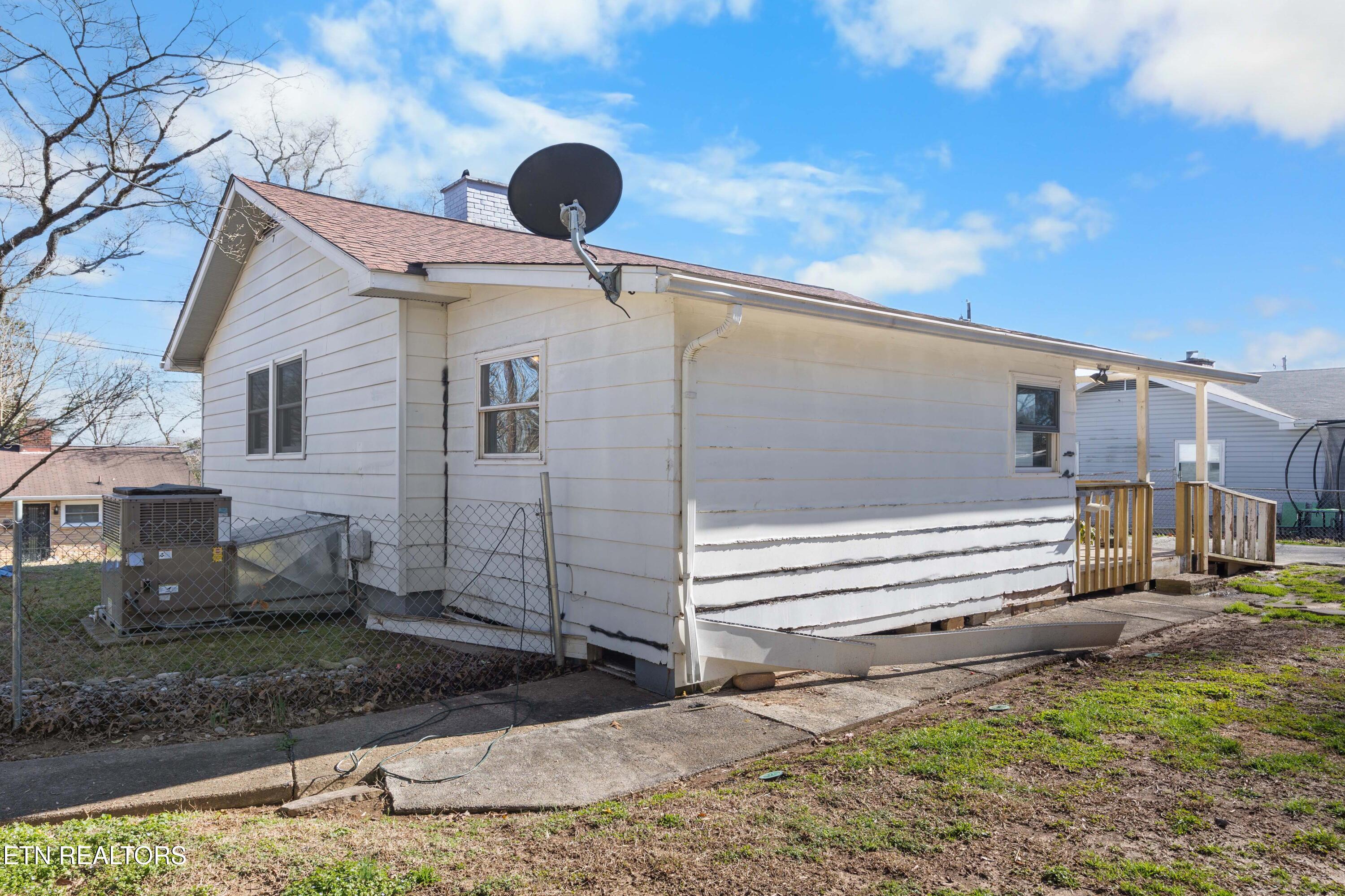102 Glendale Lane Oak Ridge TN 37830