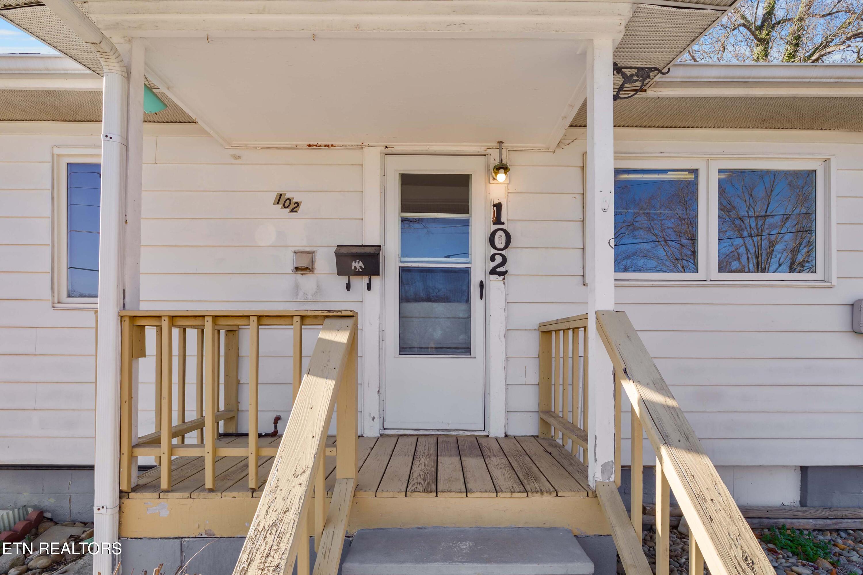 102 Glendale Lane Oak Ridge TN 37830