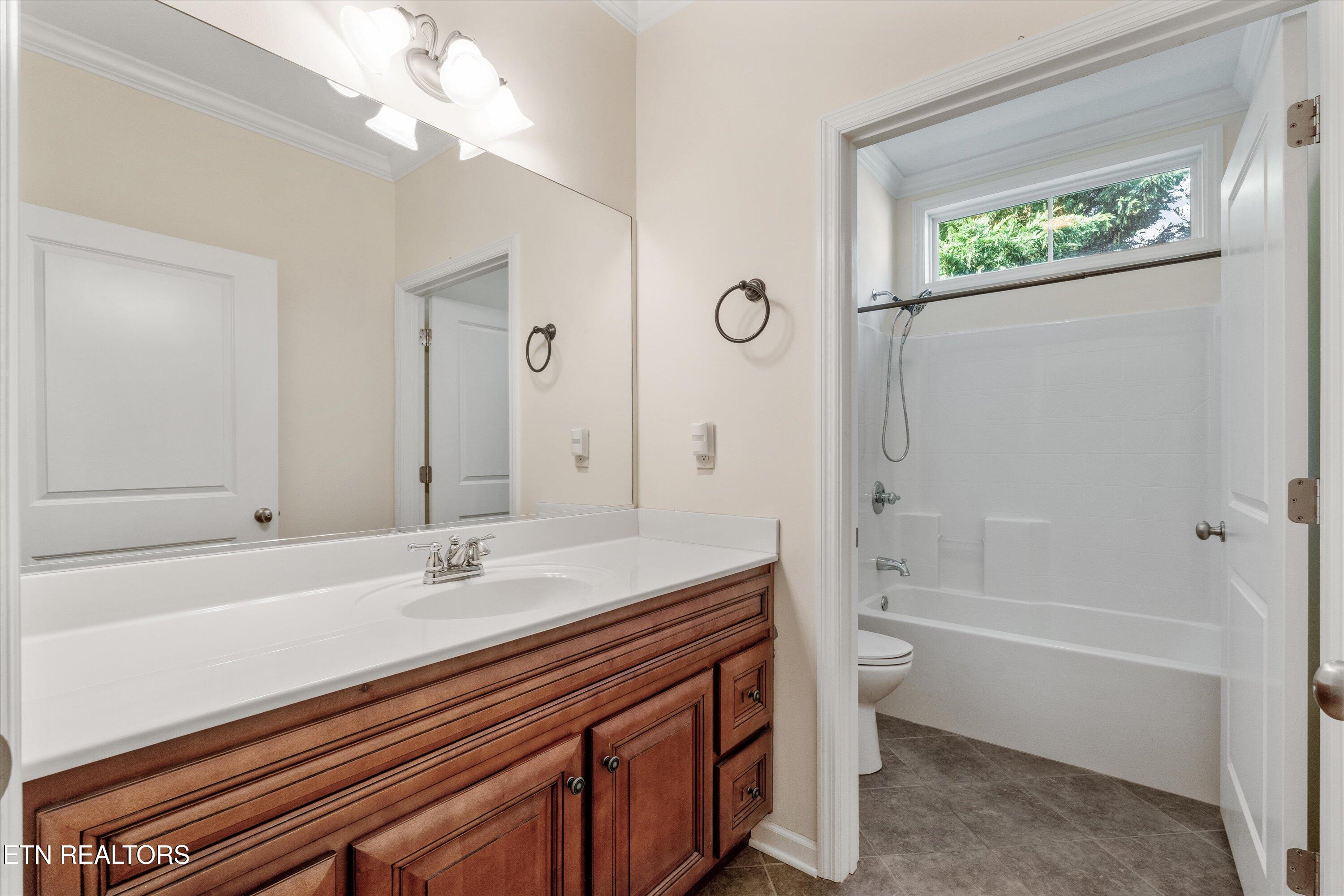 11218 Fox Brook Lane Knoxville TN 37932