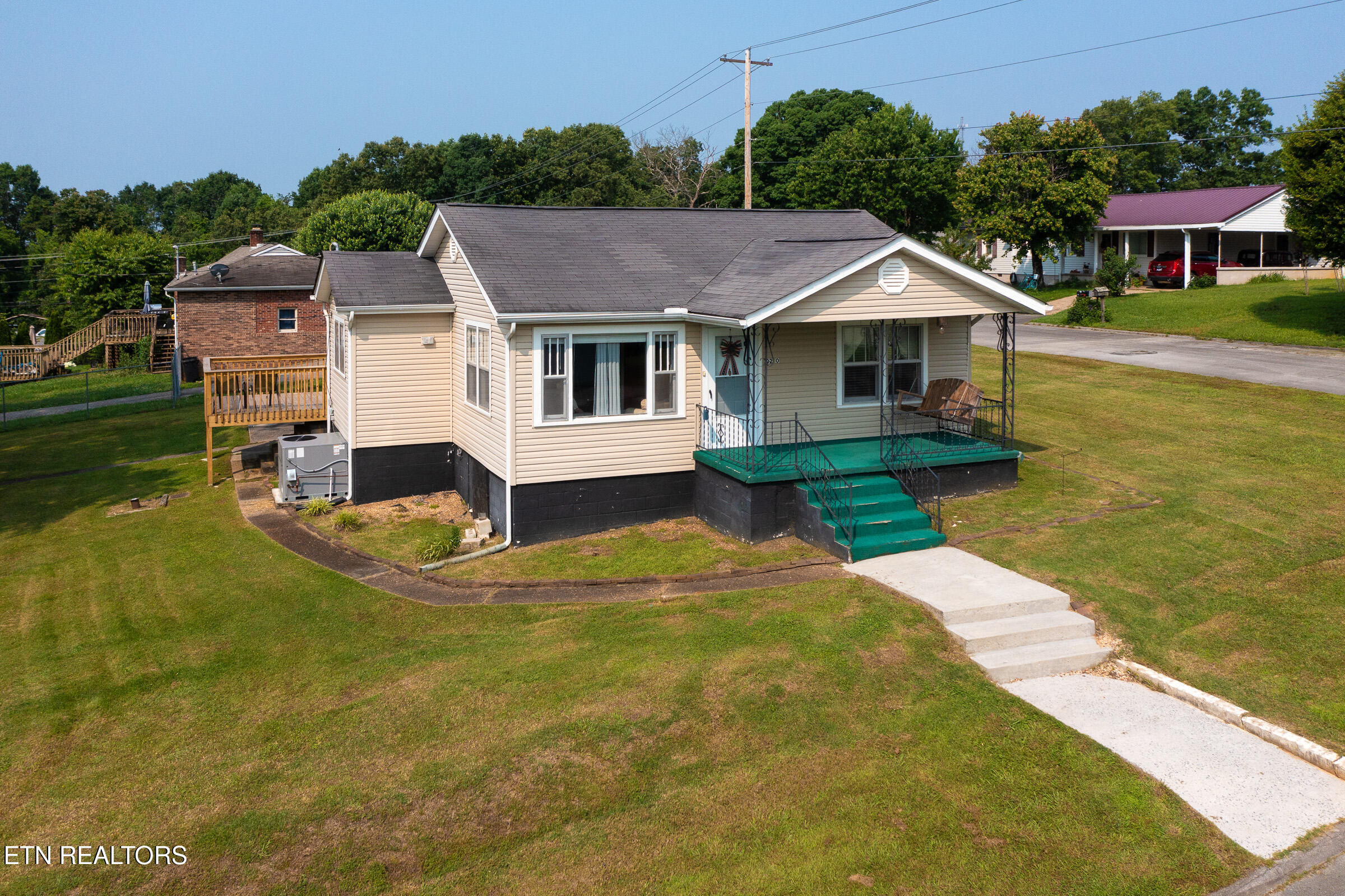 102 O Street Lenoir City TN 37771