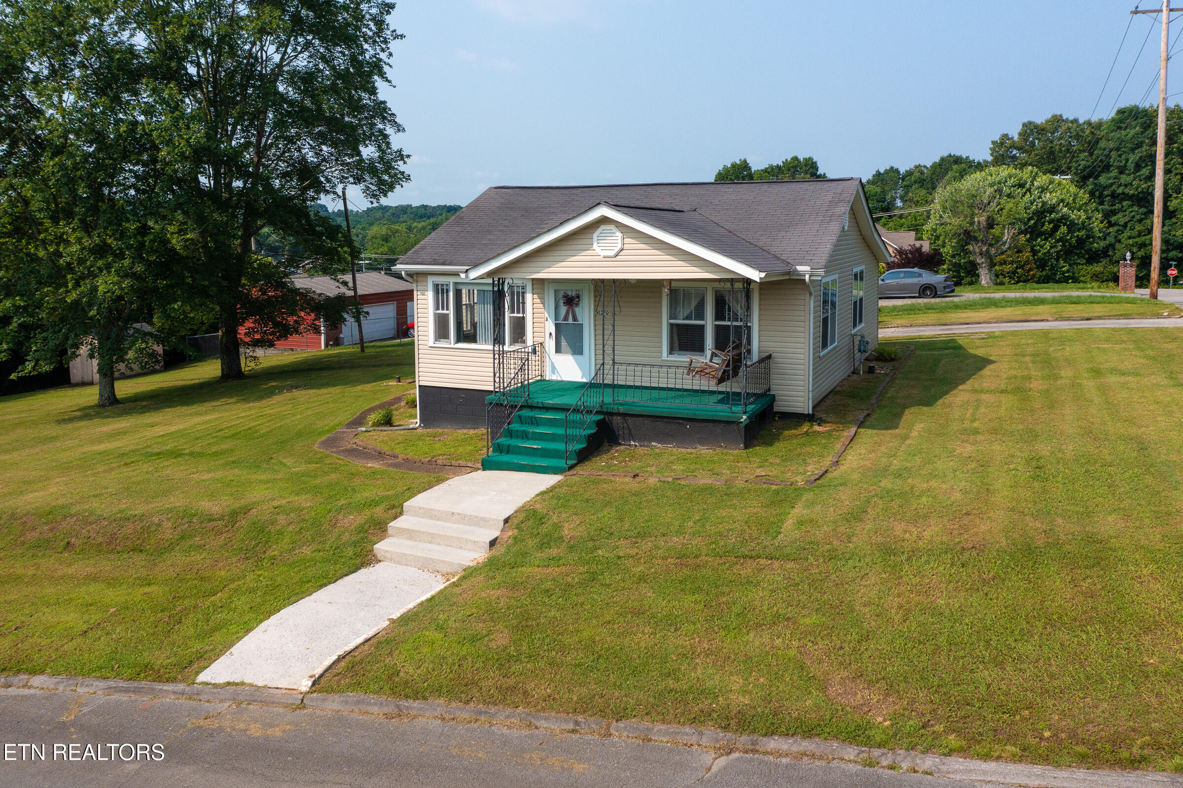 102 O Street Lenoir City TN 37771