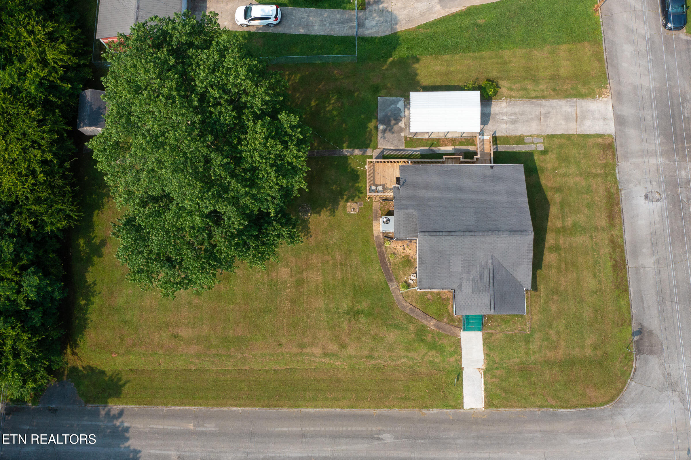 102 O Street Lenoir City TN 37771