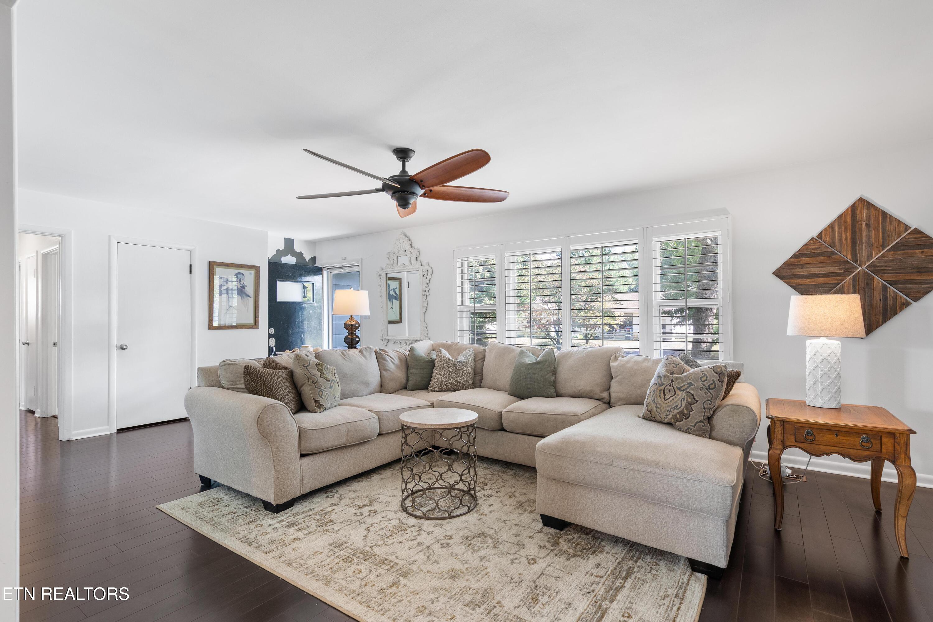 3809 Essary Drive Knoxville TN 37918