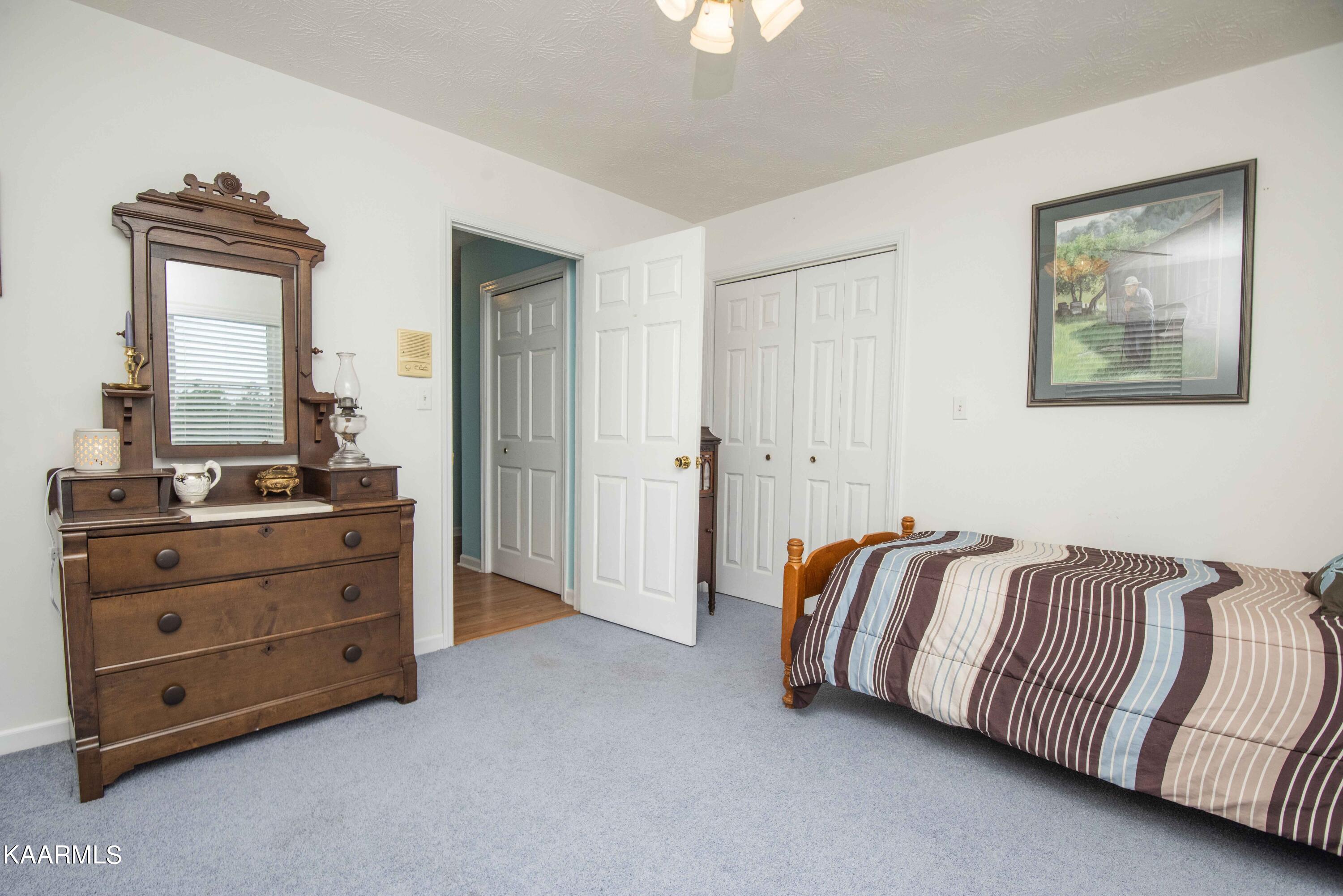 3014 Sugarwood Drive Kodak TN 37764