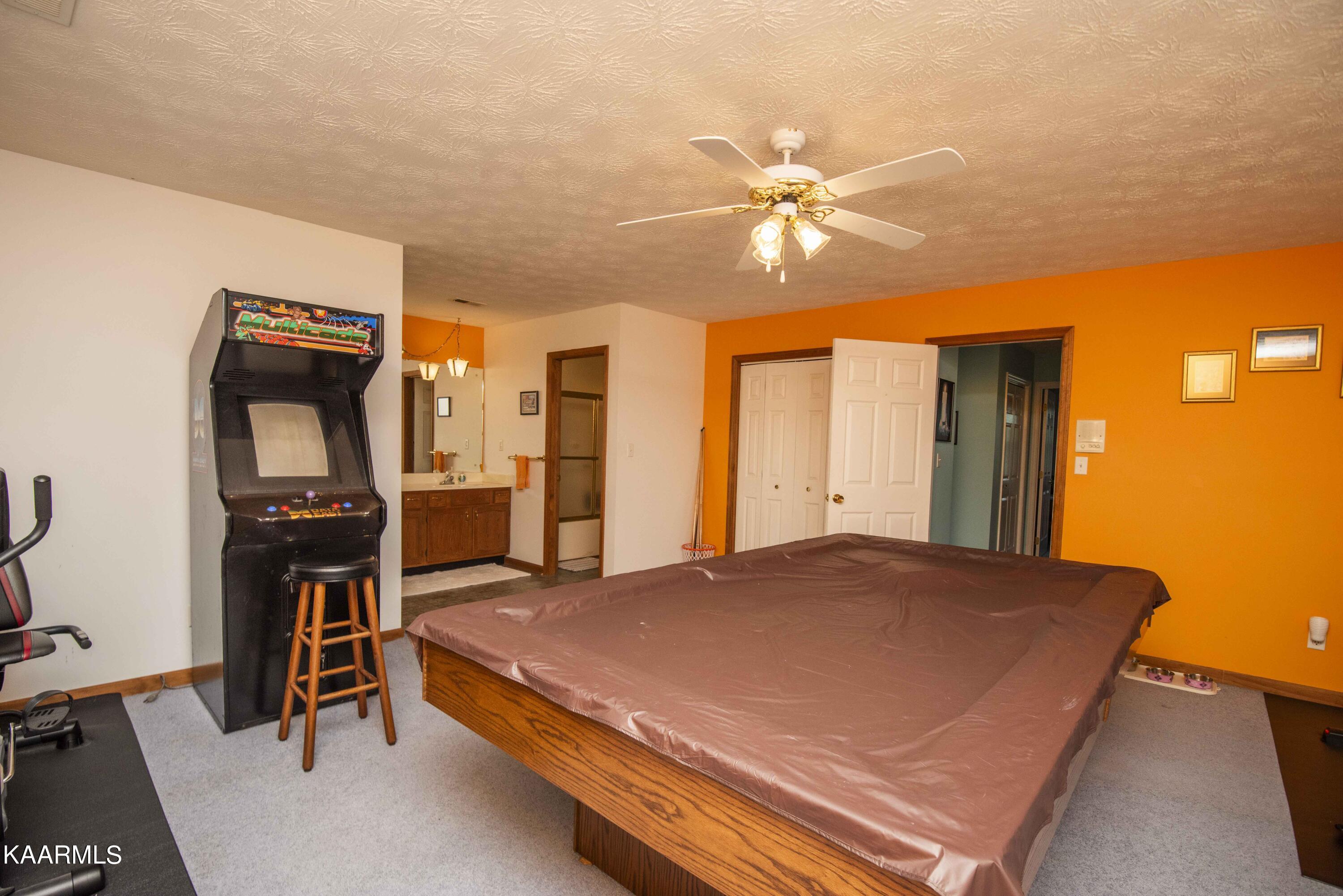 3014 Sugarwood Drive Kodak TN 37764