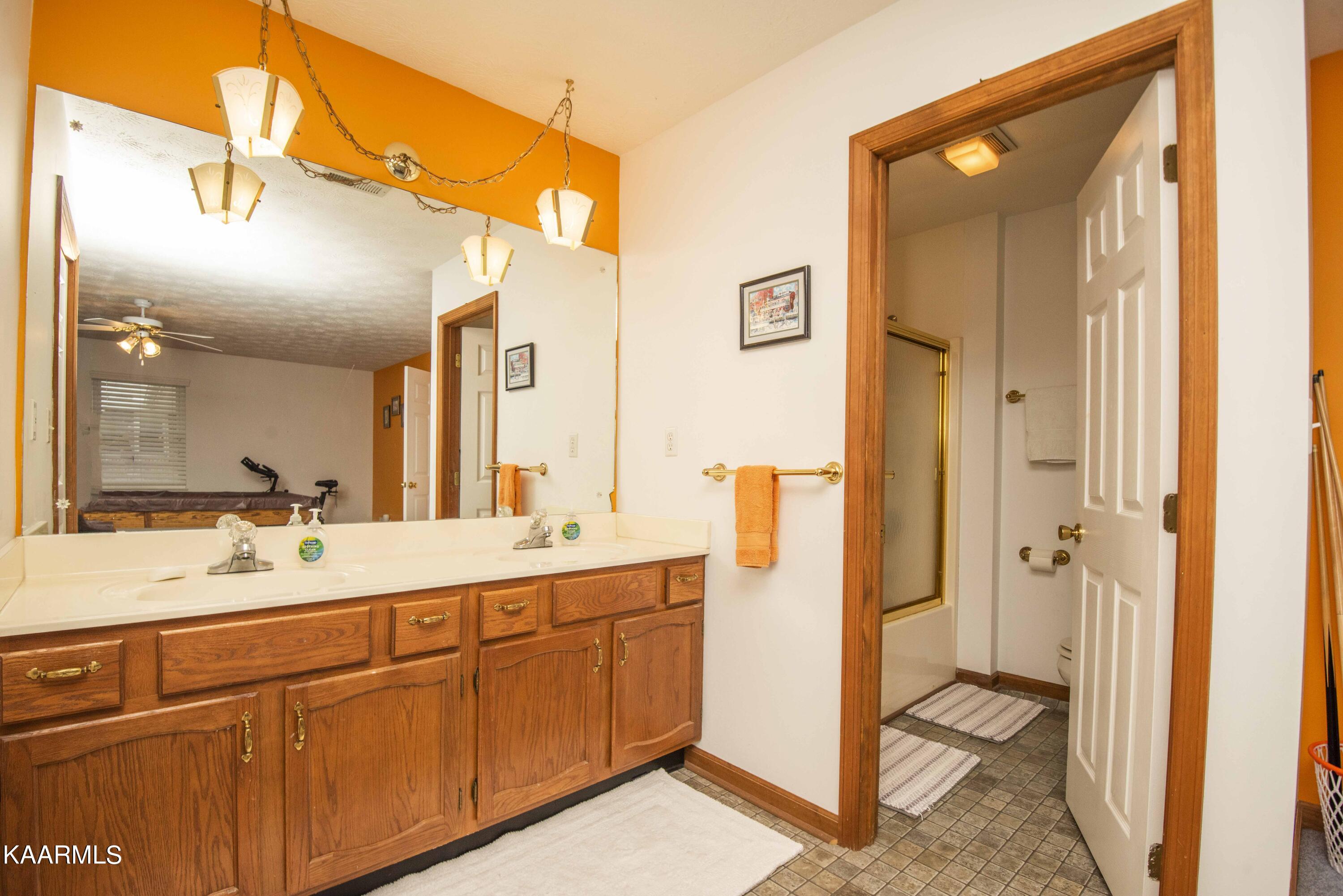 3014 Sugarwood Drive Kodak TN 37764