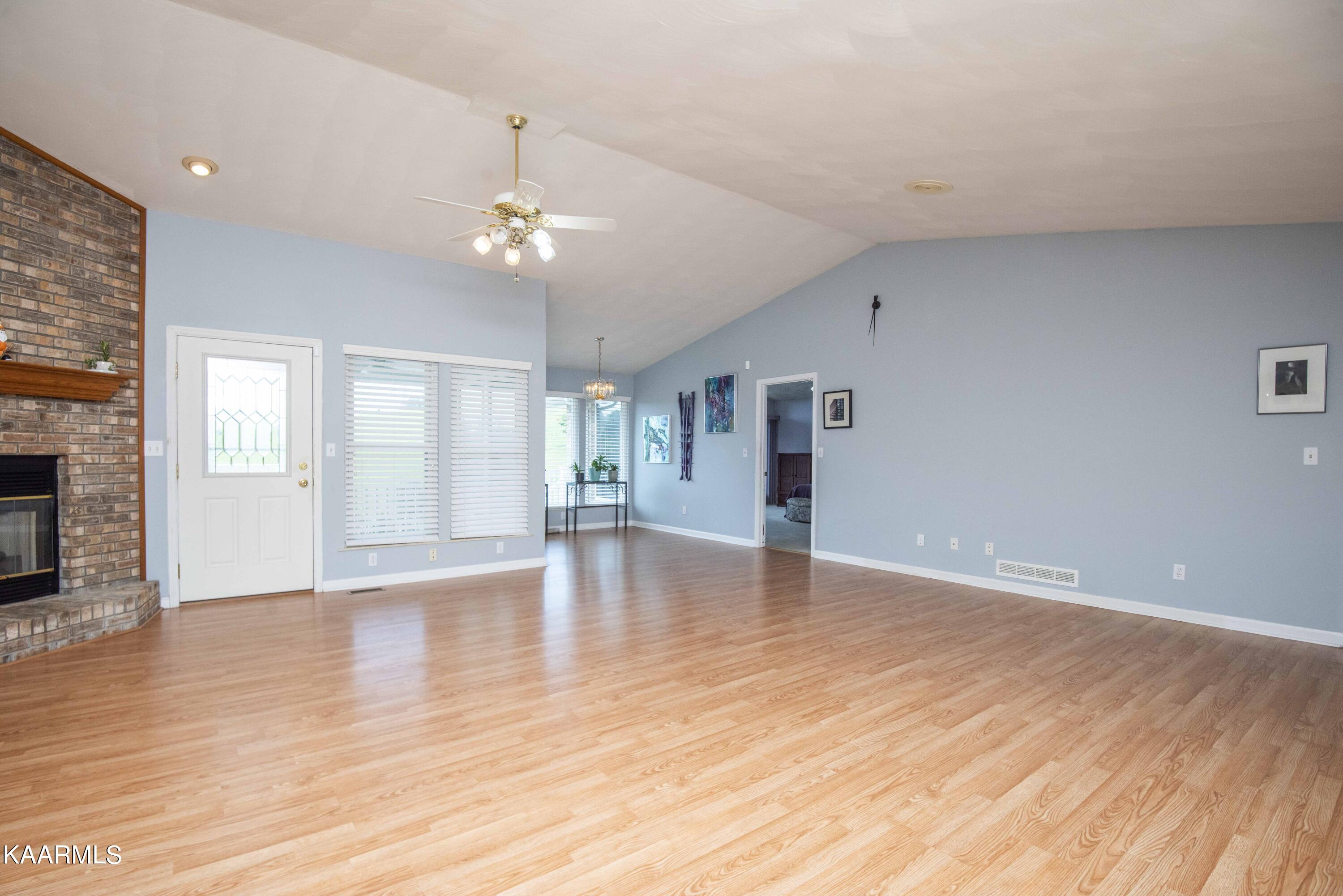 3014 Sugarwood Drive Kodak TN 37764