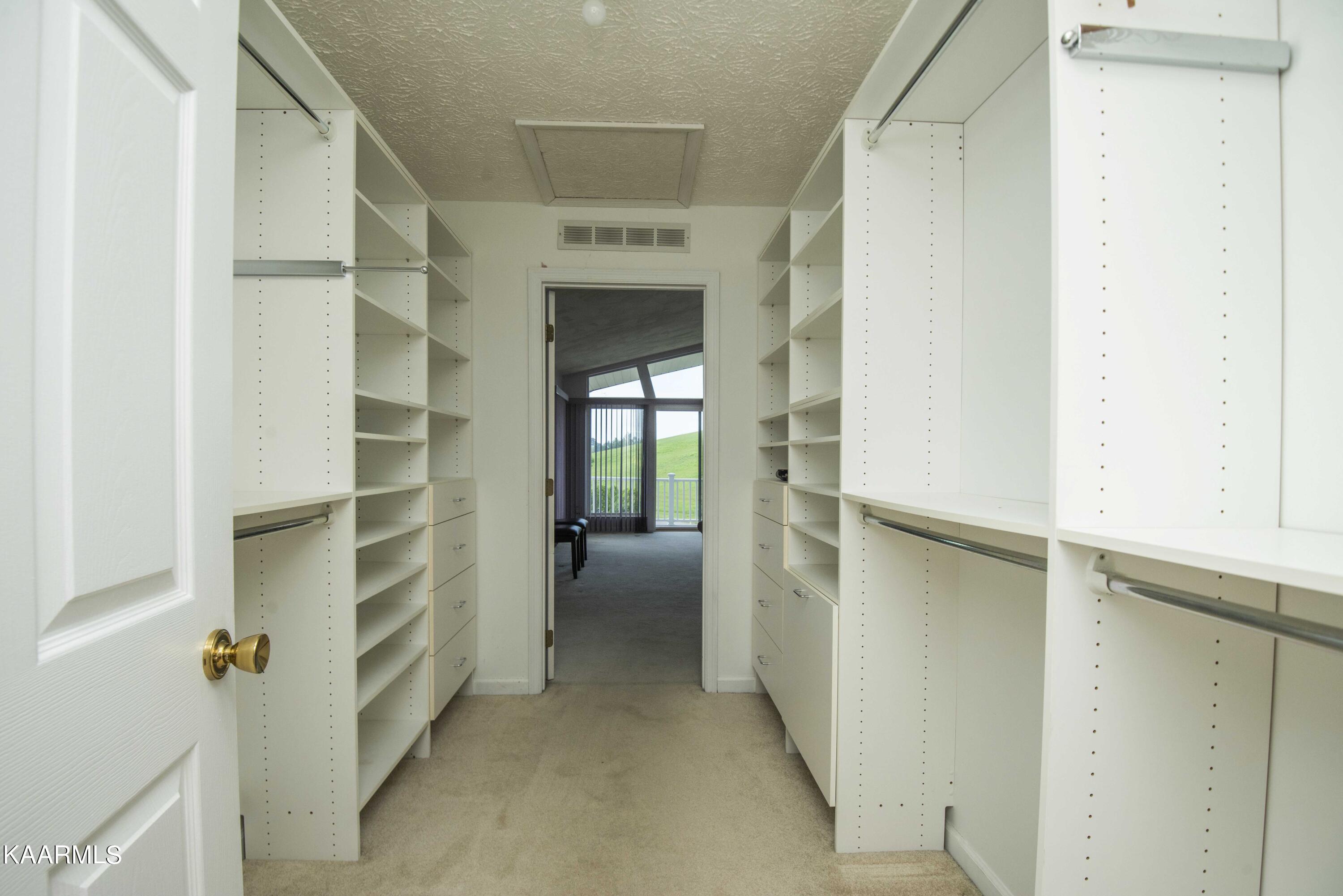 3014 Sugarwood Drive Kodak TN 37764