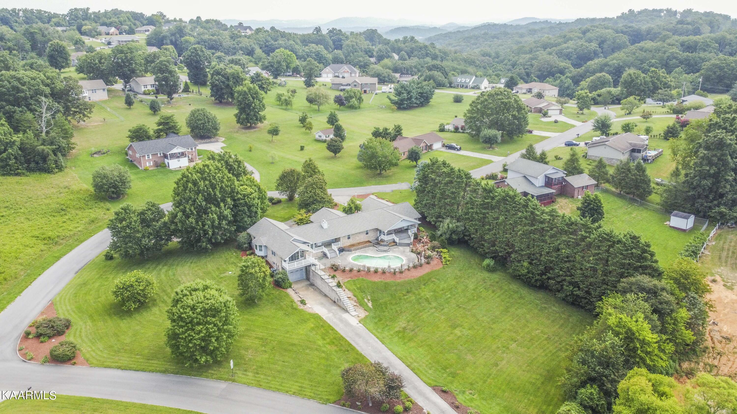 3014 Sugarwood Drive Kodak TN 37764