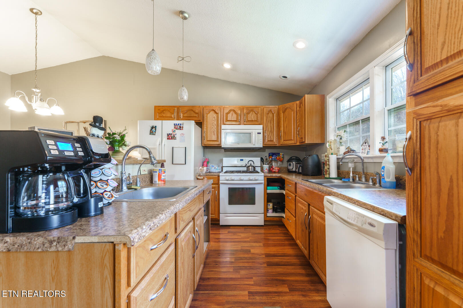 3702 Lost Branch Road Sevierville TN 37862