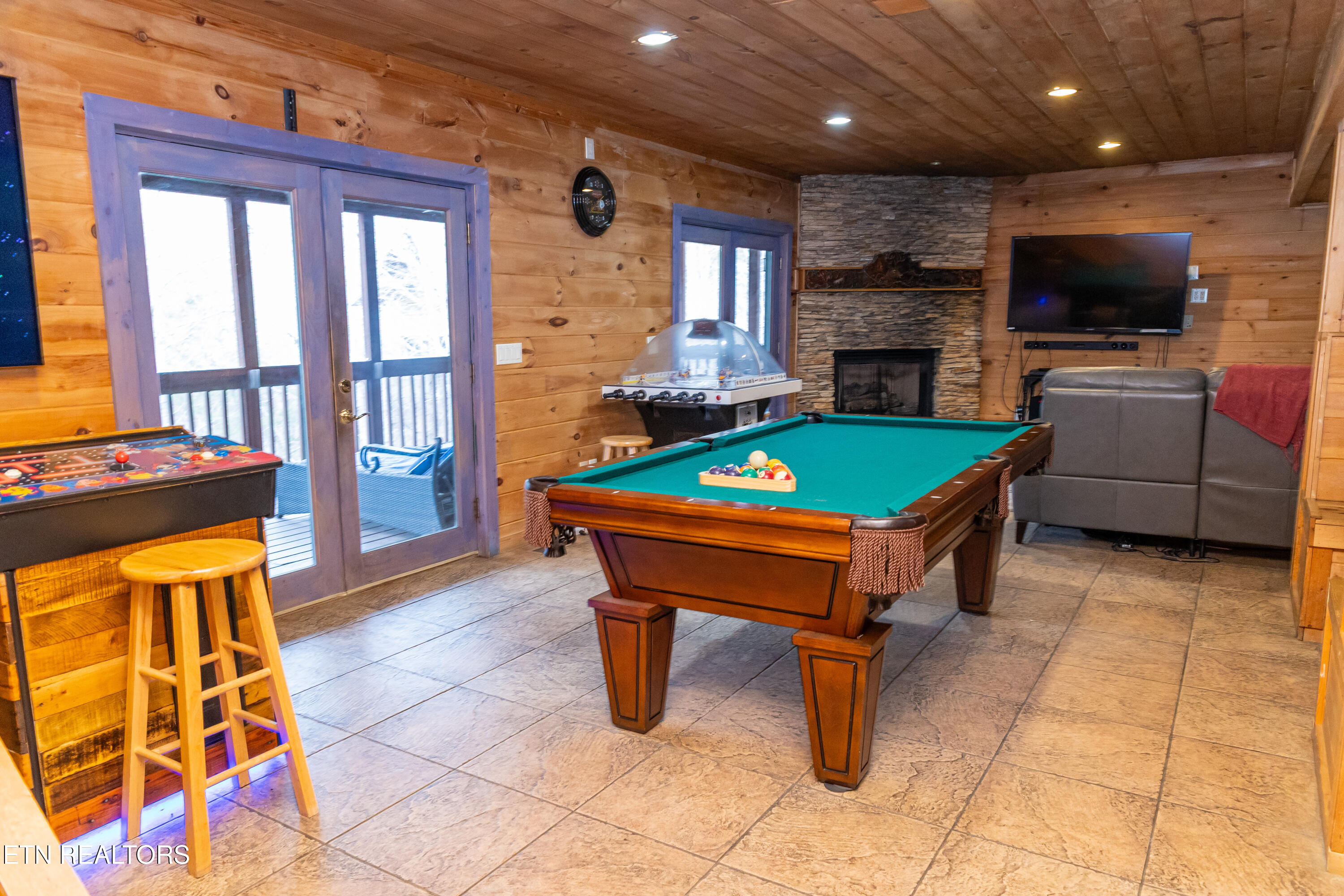 829 Boone Acres Lane Pigeon Forge TN 37863