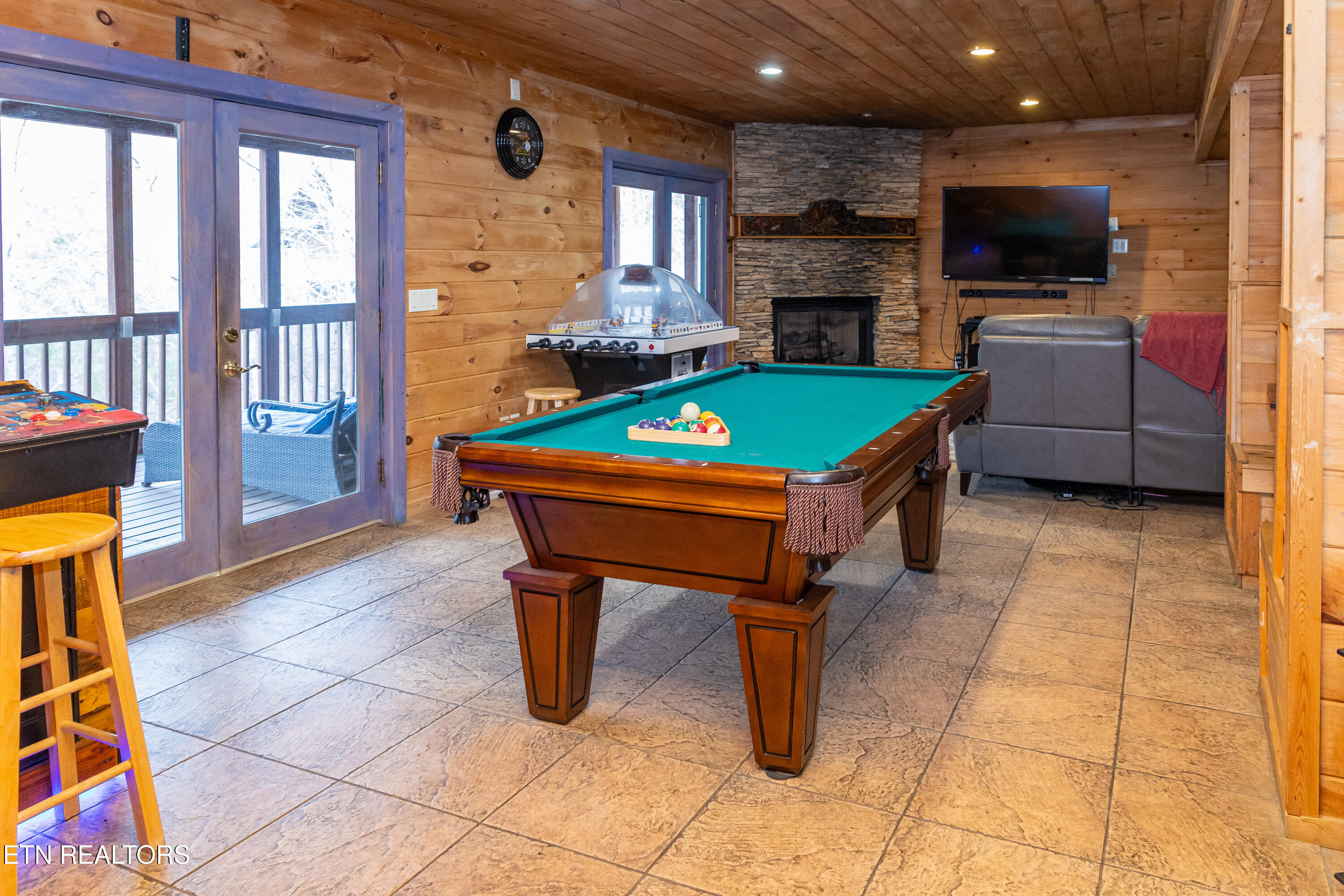 829 Boone Acres Lane Pigeon Forge TN 37863