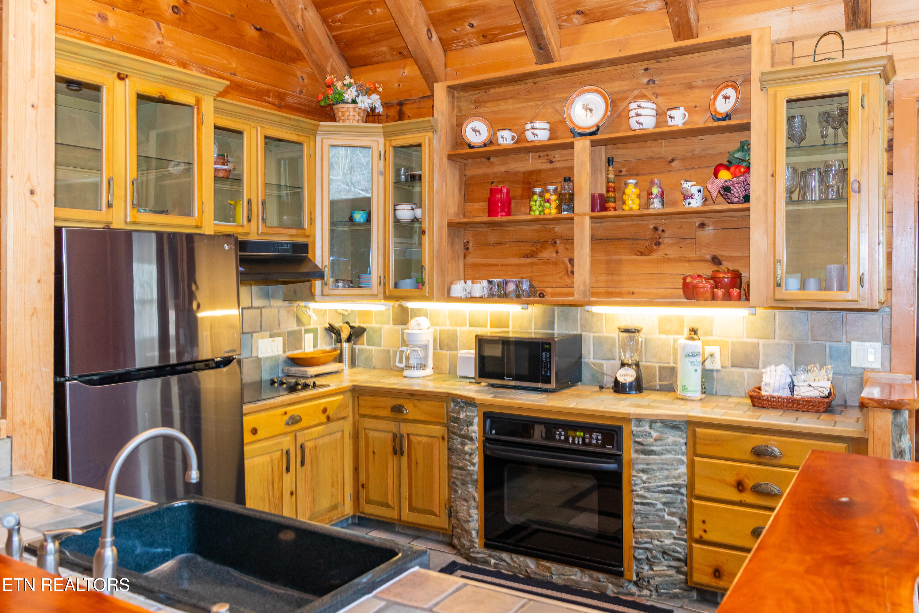 829 Boone Acres Lane Pigeon Forge TN 37863