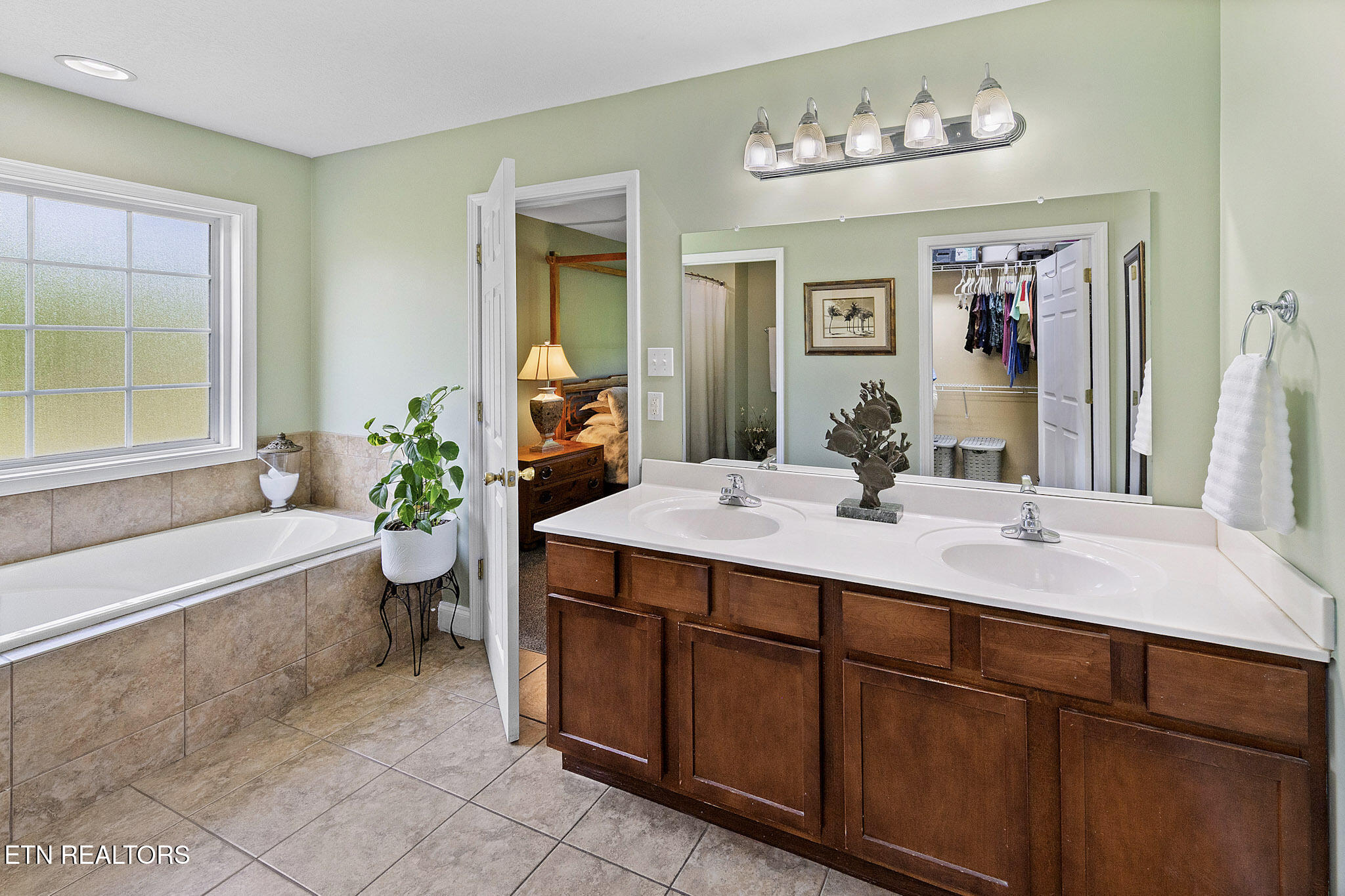 1123 Mercer Drive Maryville TN 37801