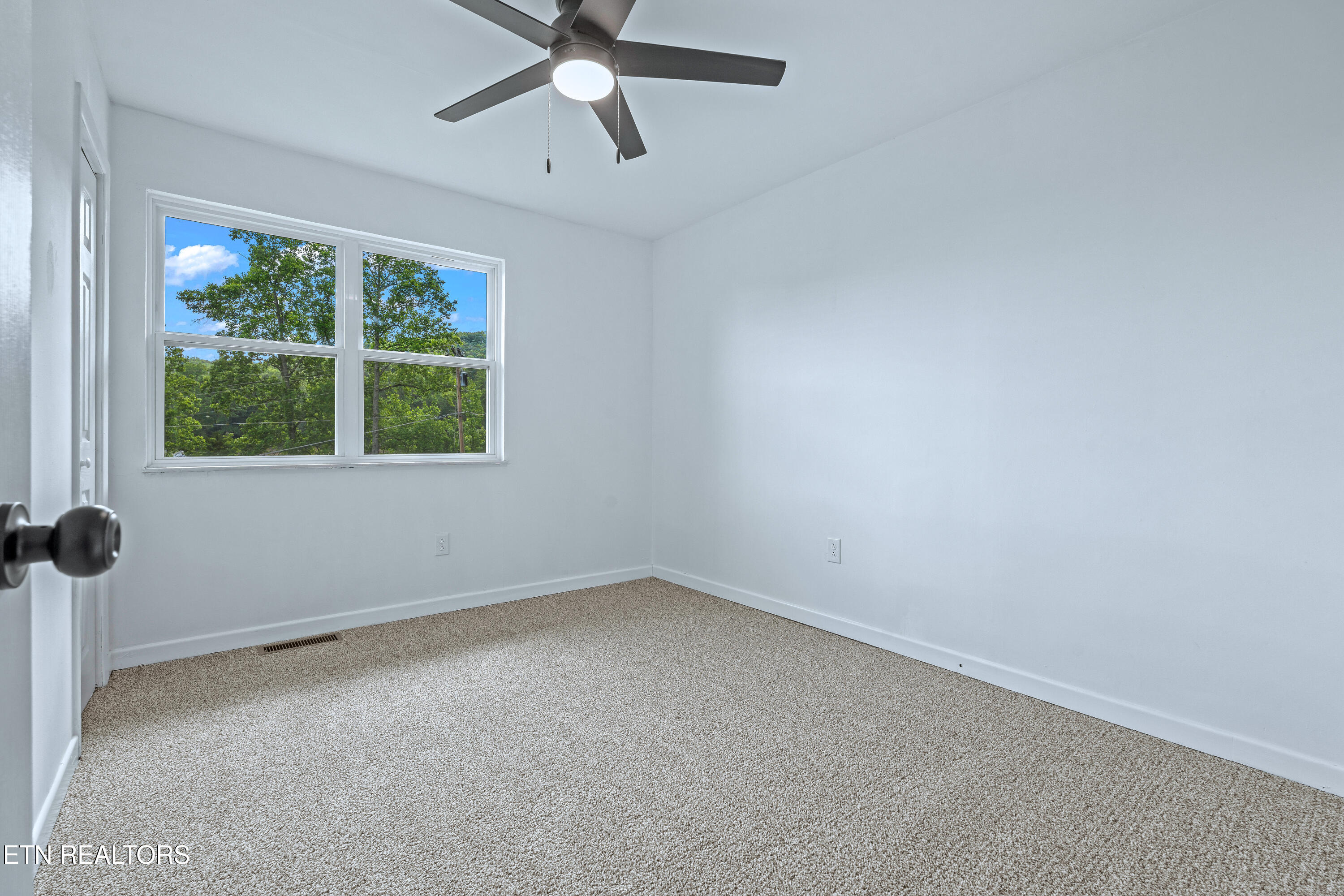 356 Beechwood Lane Clinton TN 37716