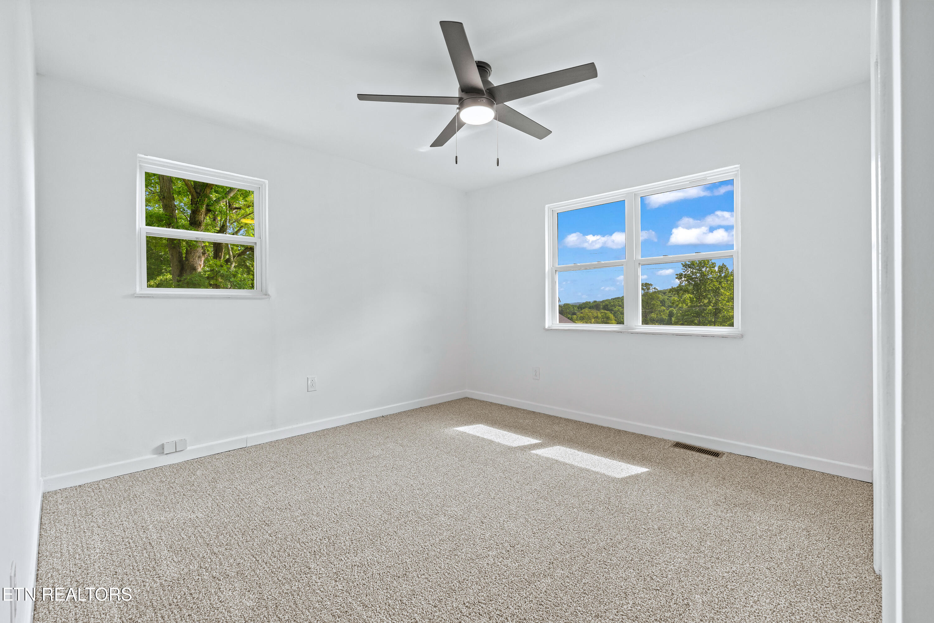 356 Beechwood Lane Clinton TN 37716