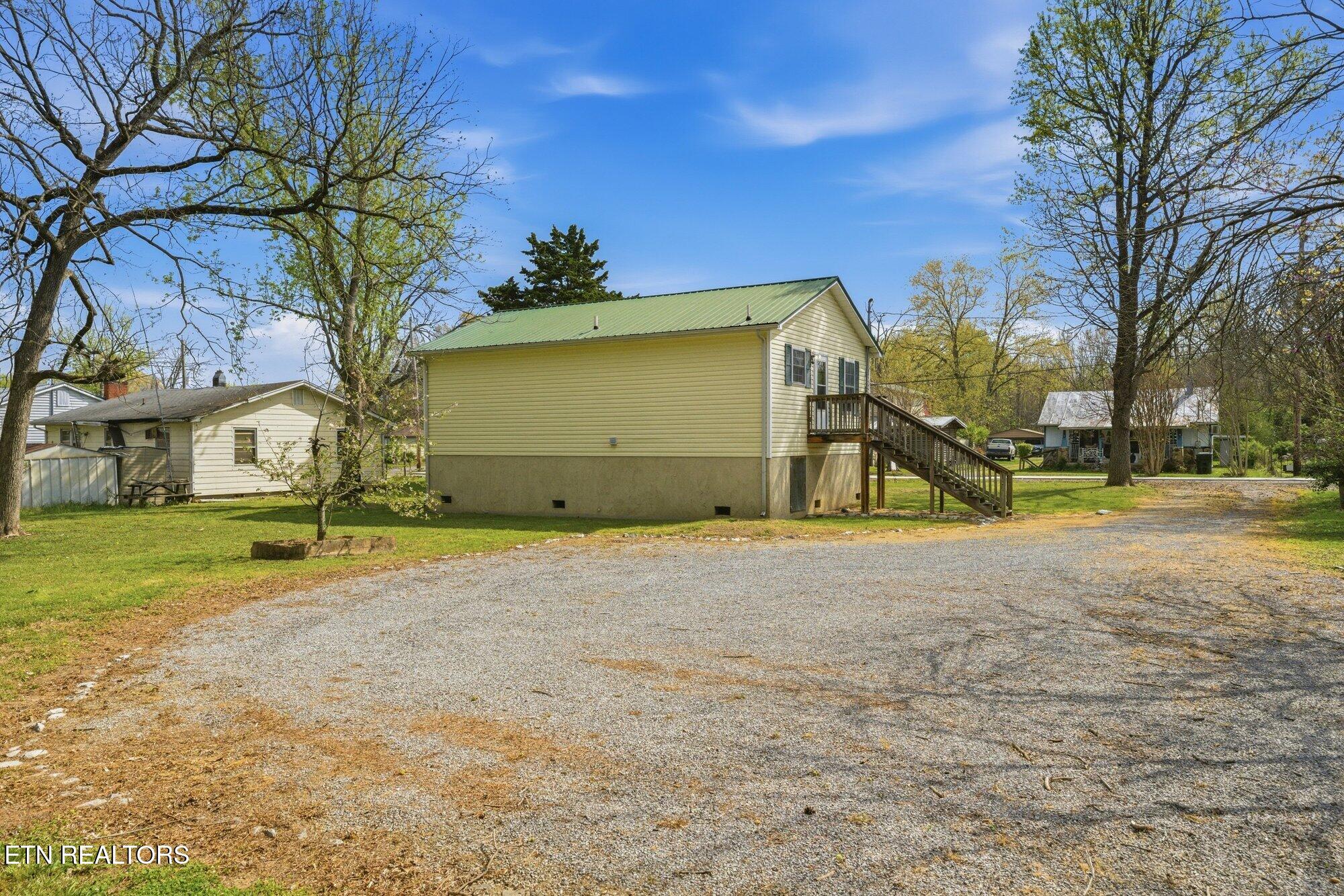231 Henderson Avenue Sevierville TN 37862