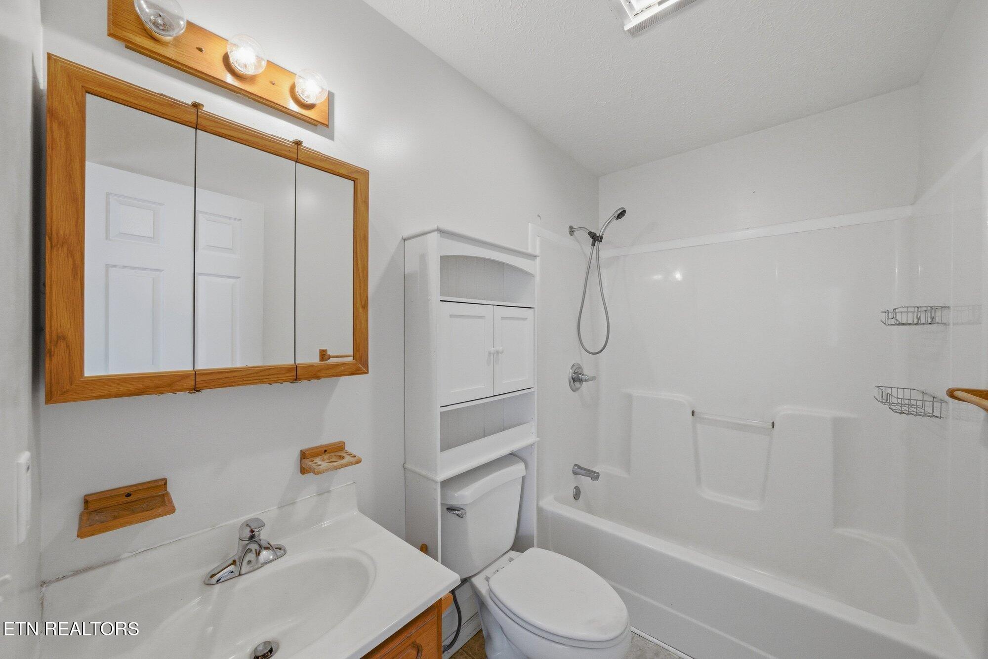 231 Henderson Avenue Sevierville TN 37862