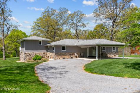 3008 Seminole Loop Crossville TN 38572