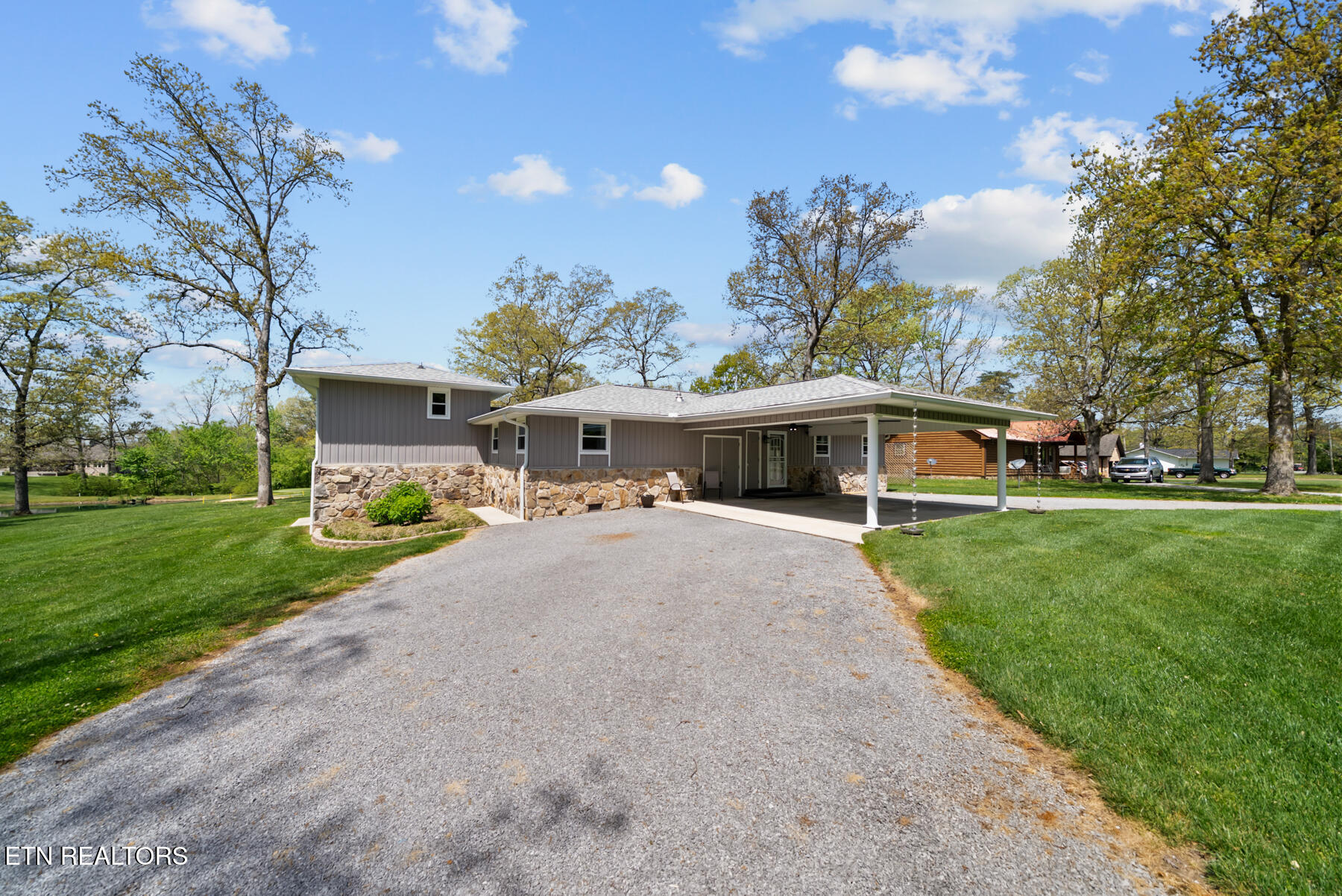 3008 Seminole Loop Crossville TN 38572