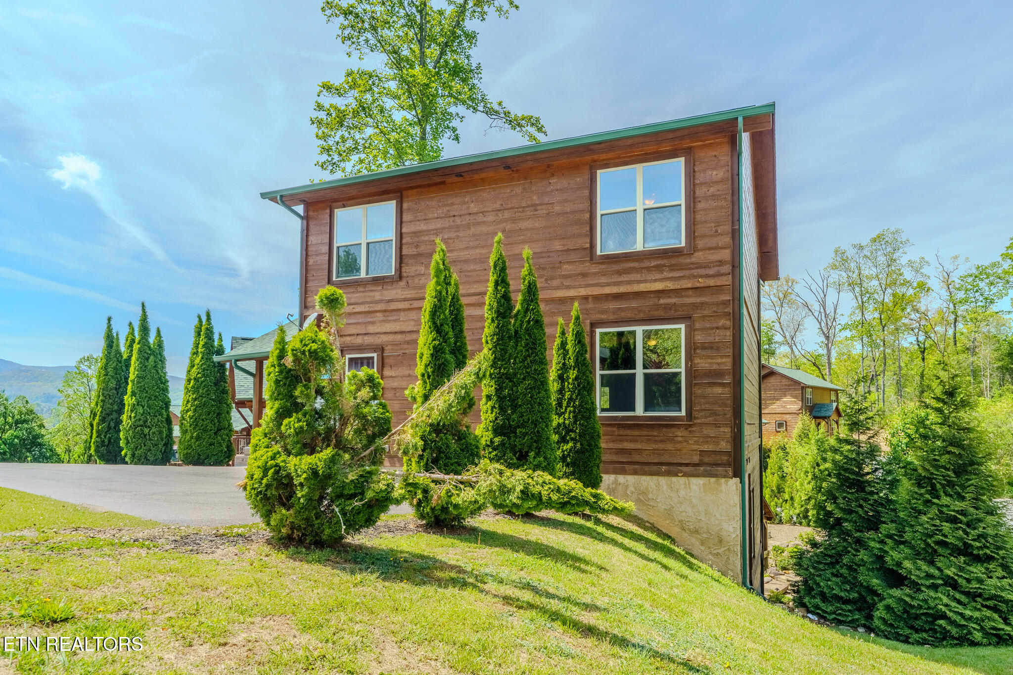 1116 Greenbriar Village Lane Gatlinburg TN 37738