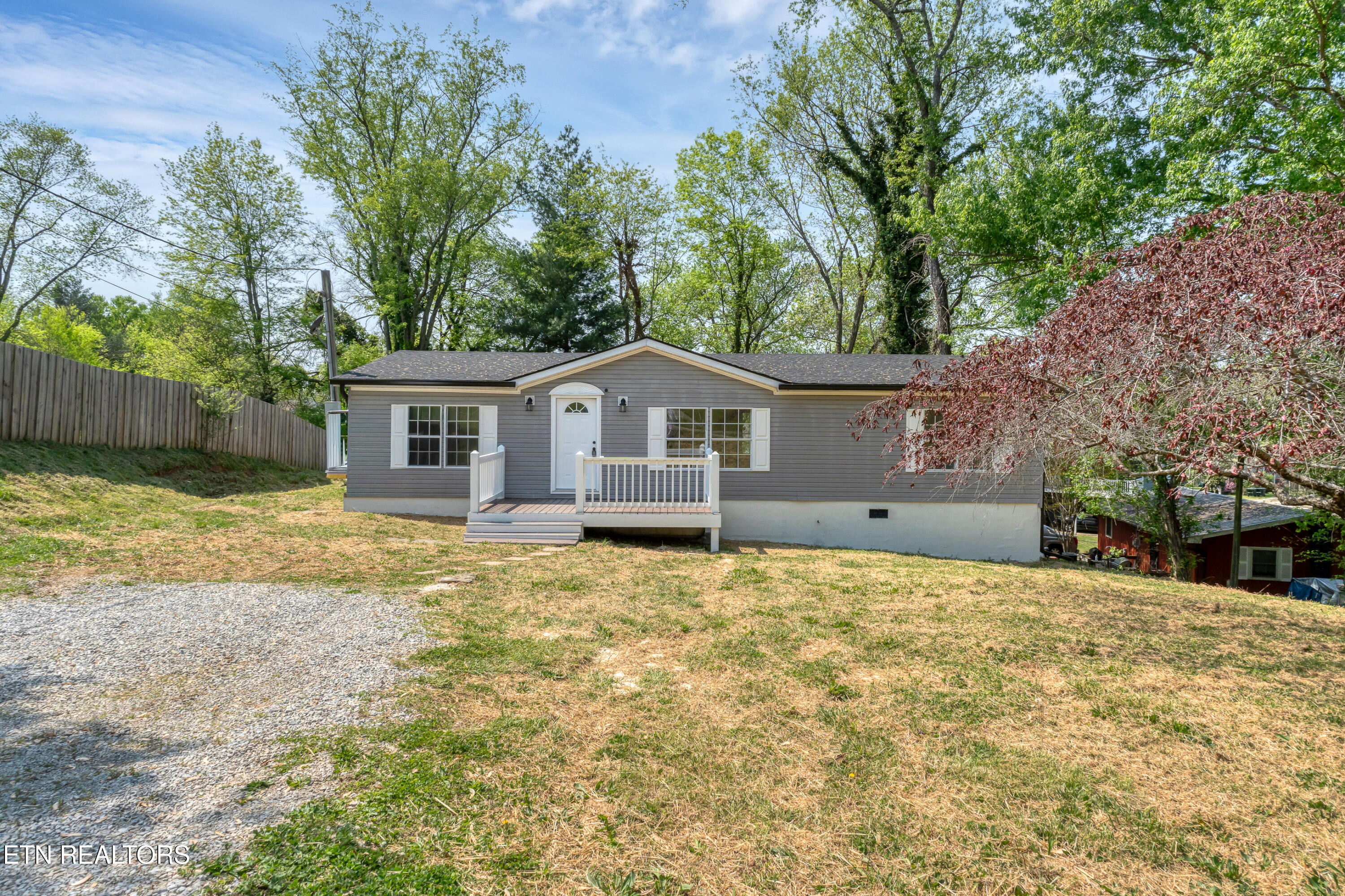 1352 Byrd Circle Kingston TN 37763