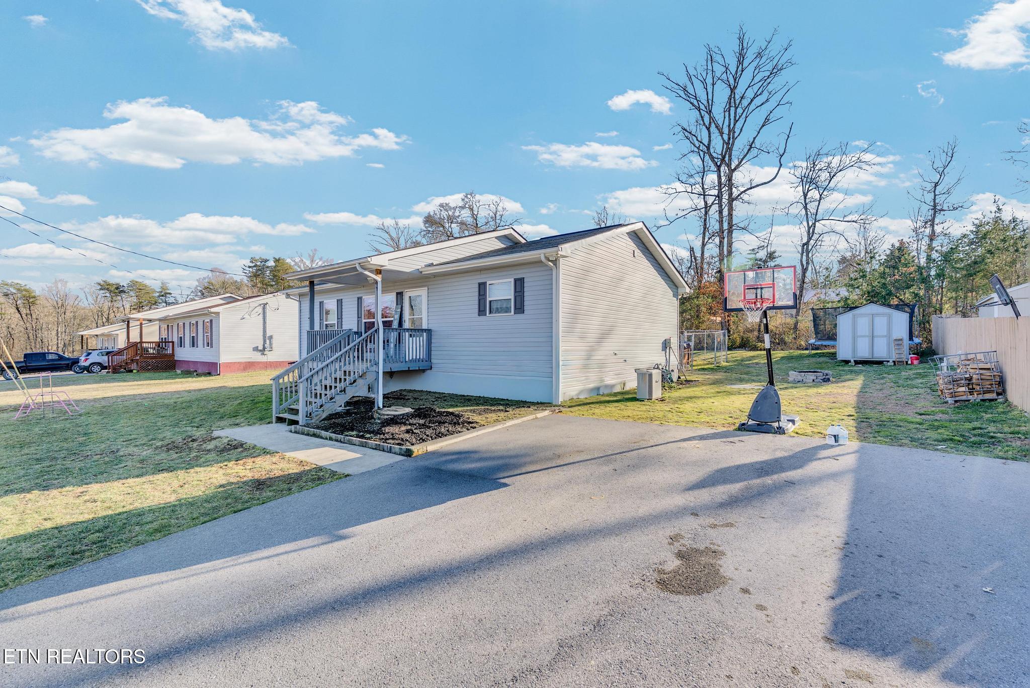 42 E Fuller Drive Crossville TN 38555