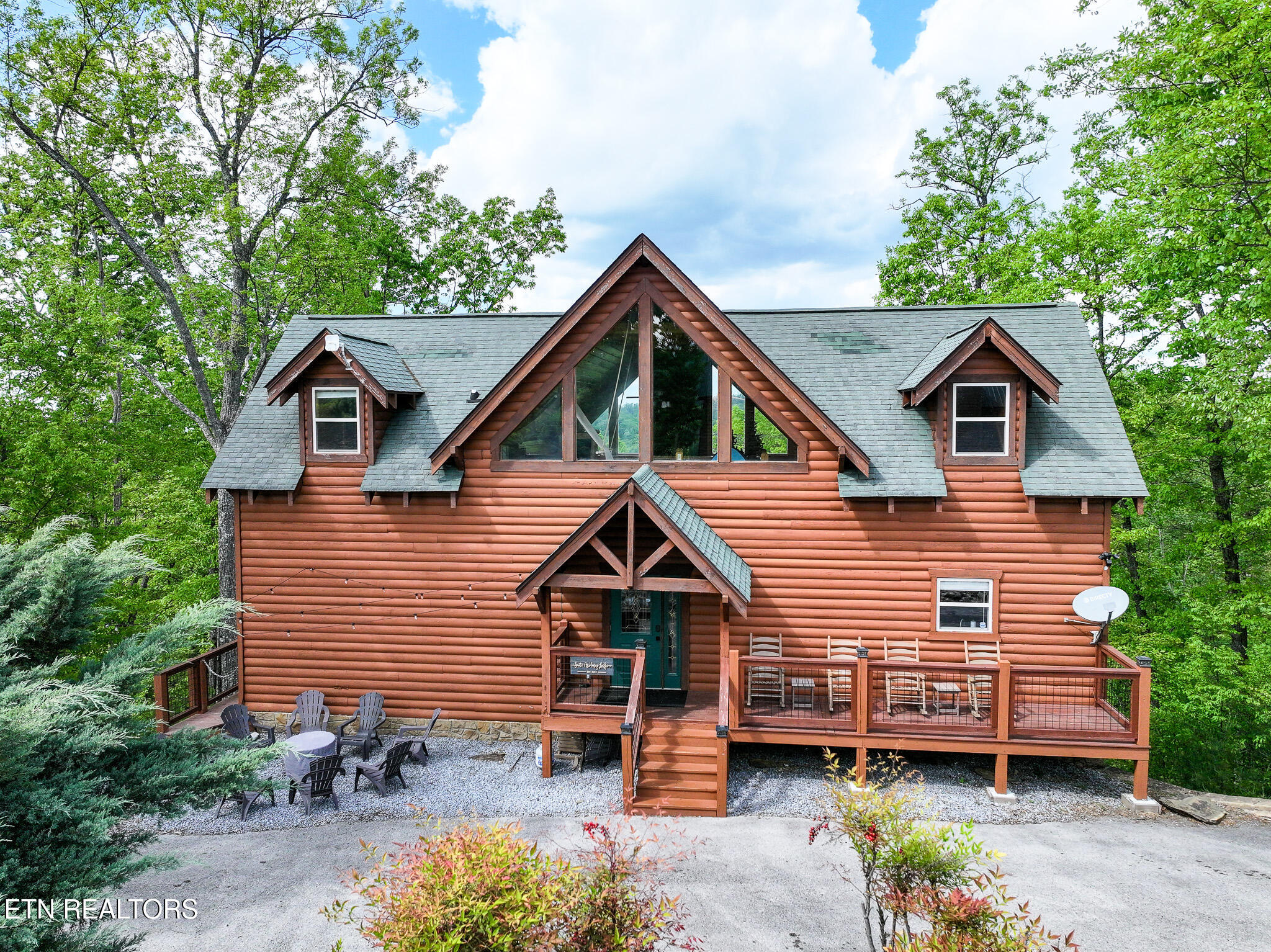 2636 Cloud View Drive Sevierville TN 37862