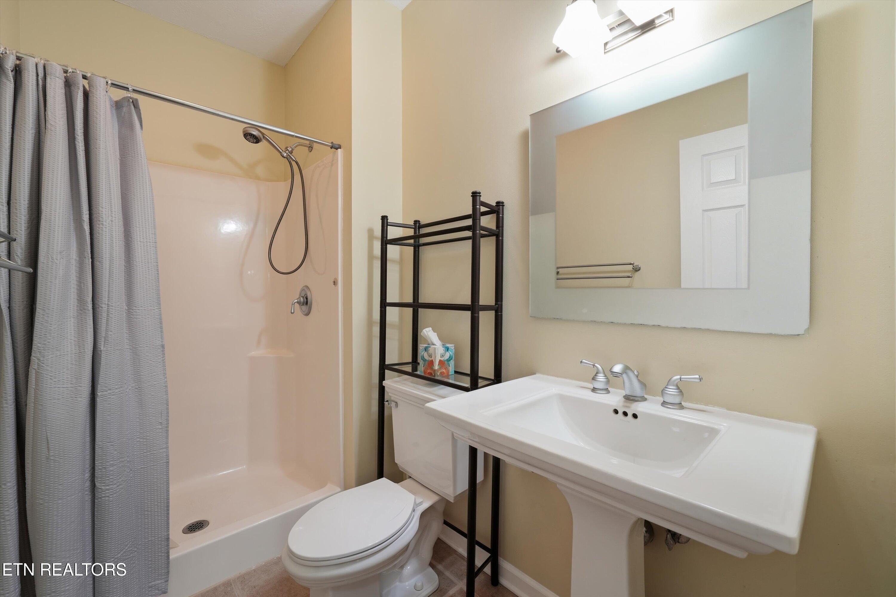 2530 Glen Meadow Road Knoxville TN 37909