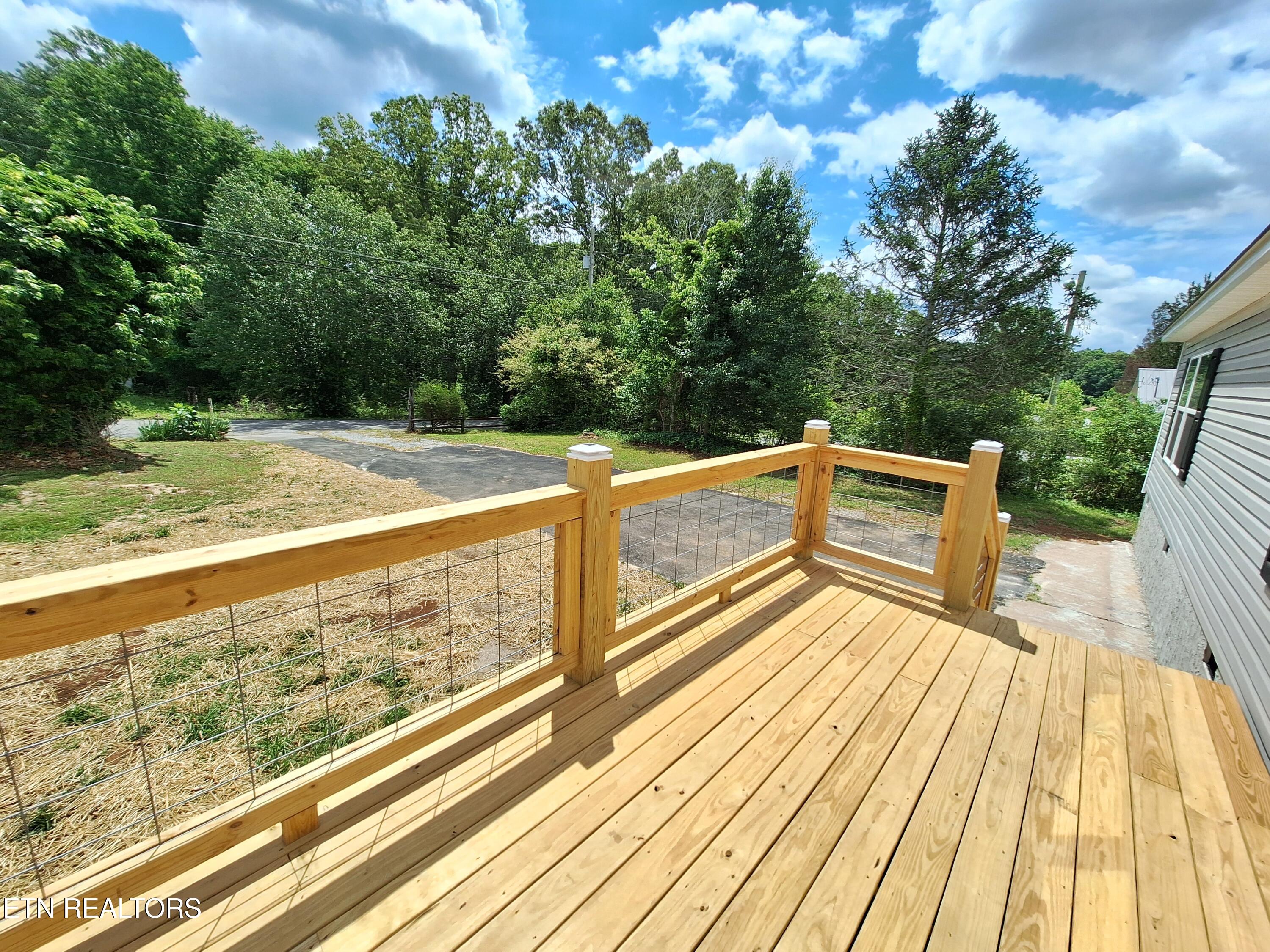 108 County Road 621 Etowah TN 37331
