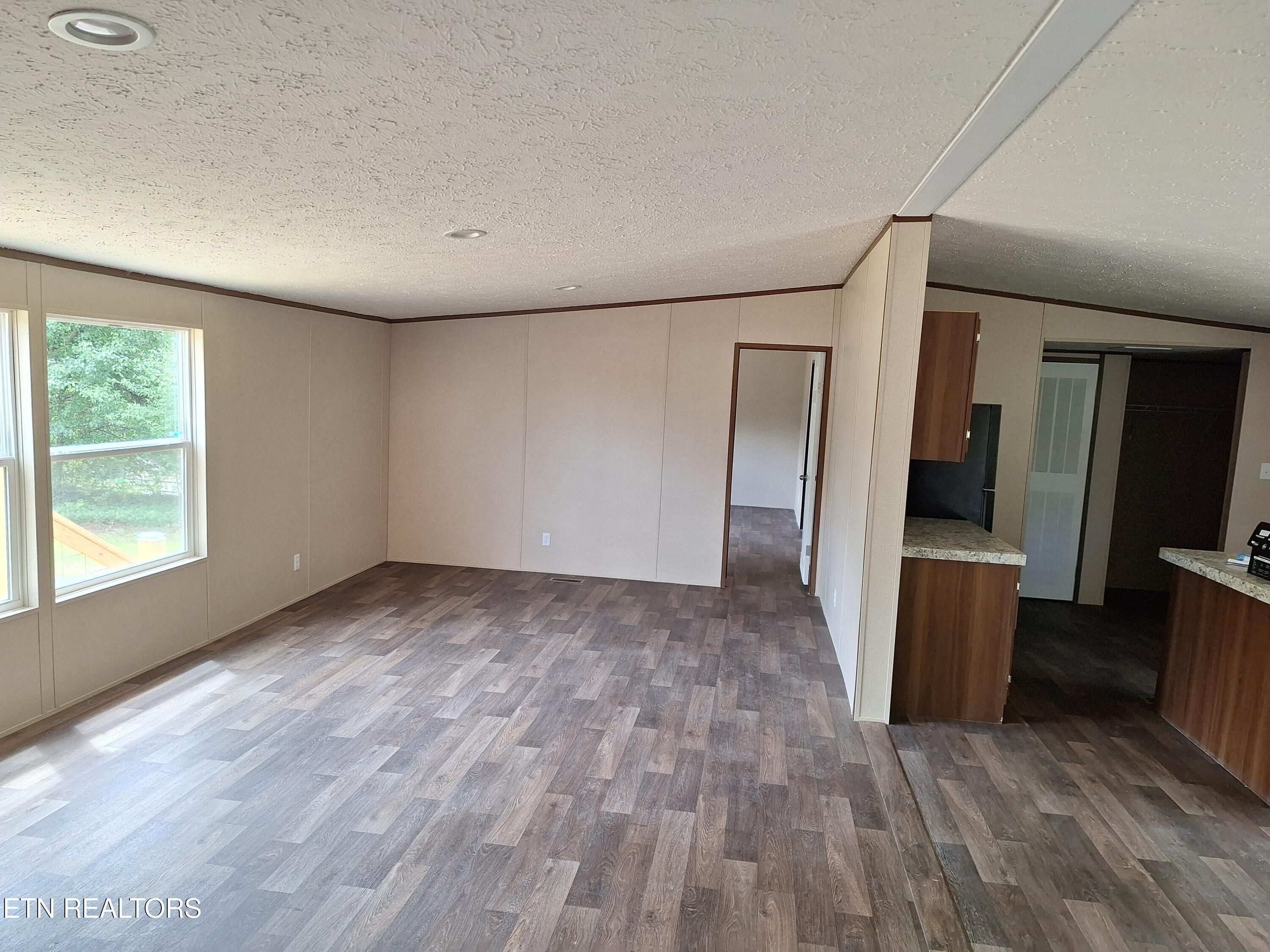 108 County Road 621 Etowah TN 37331
