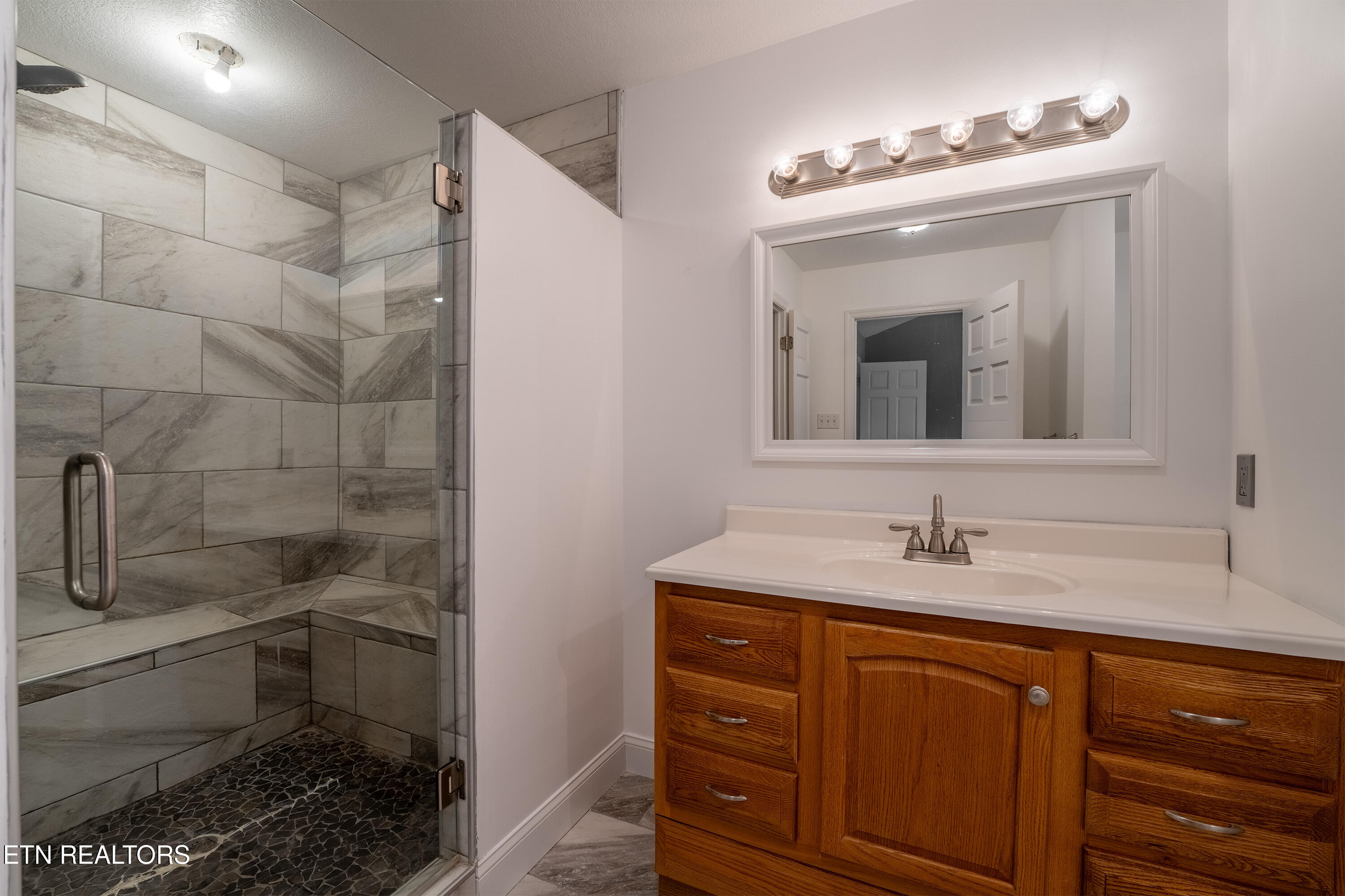 7702 Old Clinton Pike Powell TN 37849