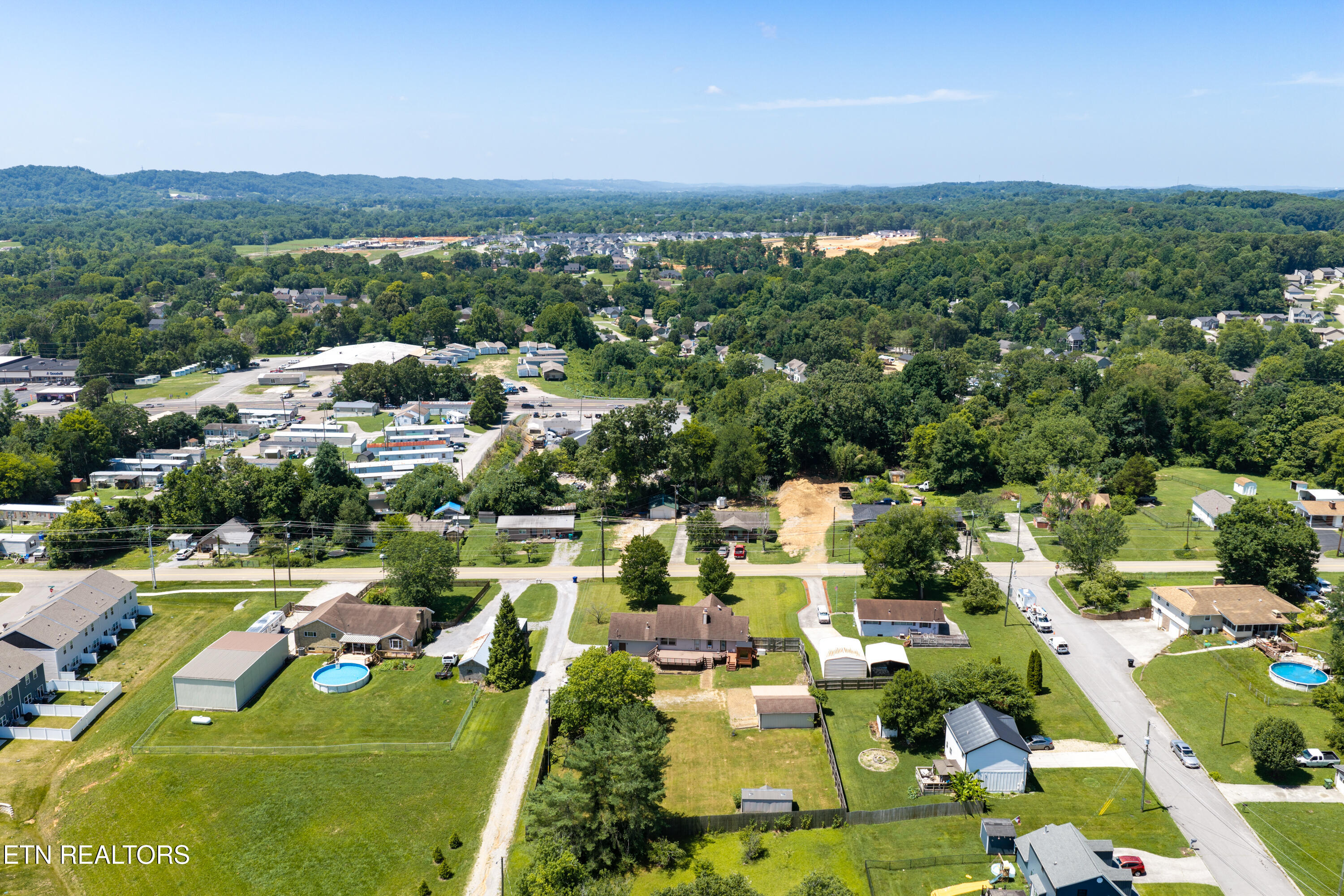 7702 Old Clinton Pike Powell TN 37849