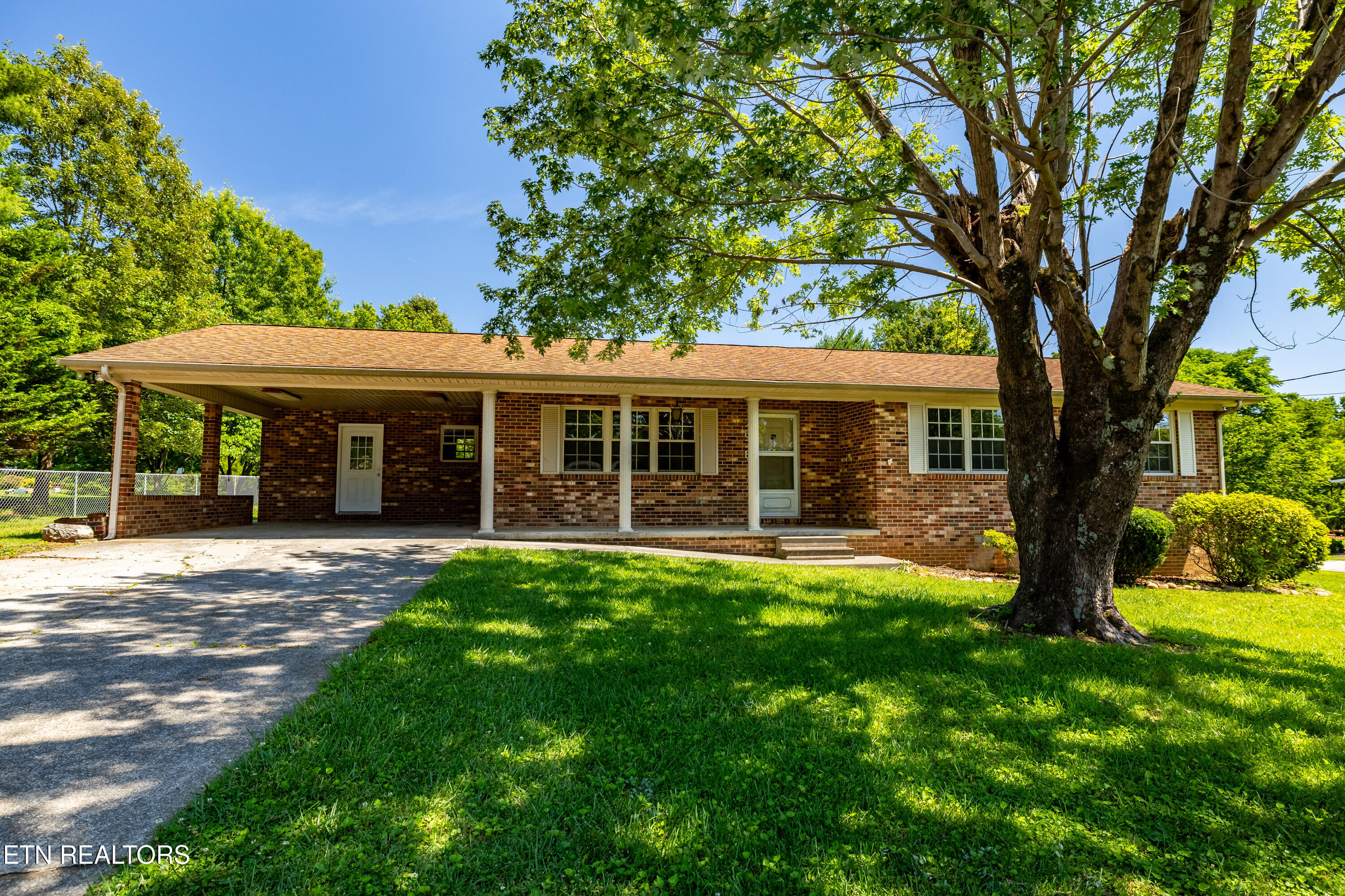 Maryville TN, 2828 Shady Lane
