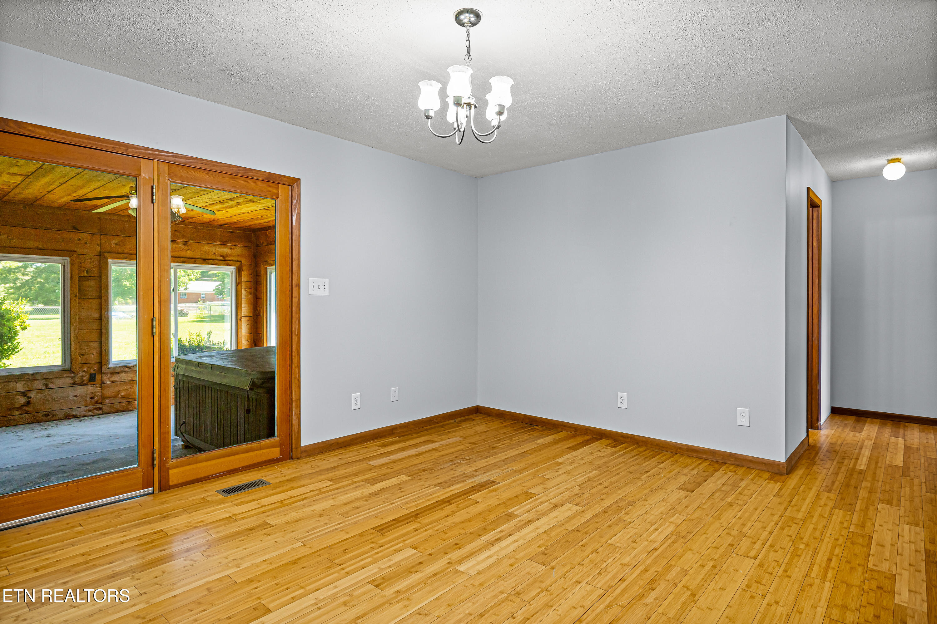 2828 Shady Lane Maryville TN 37803
