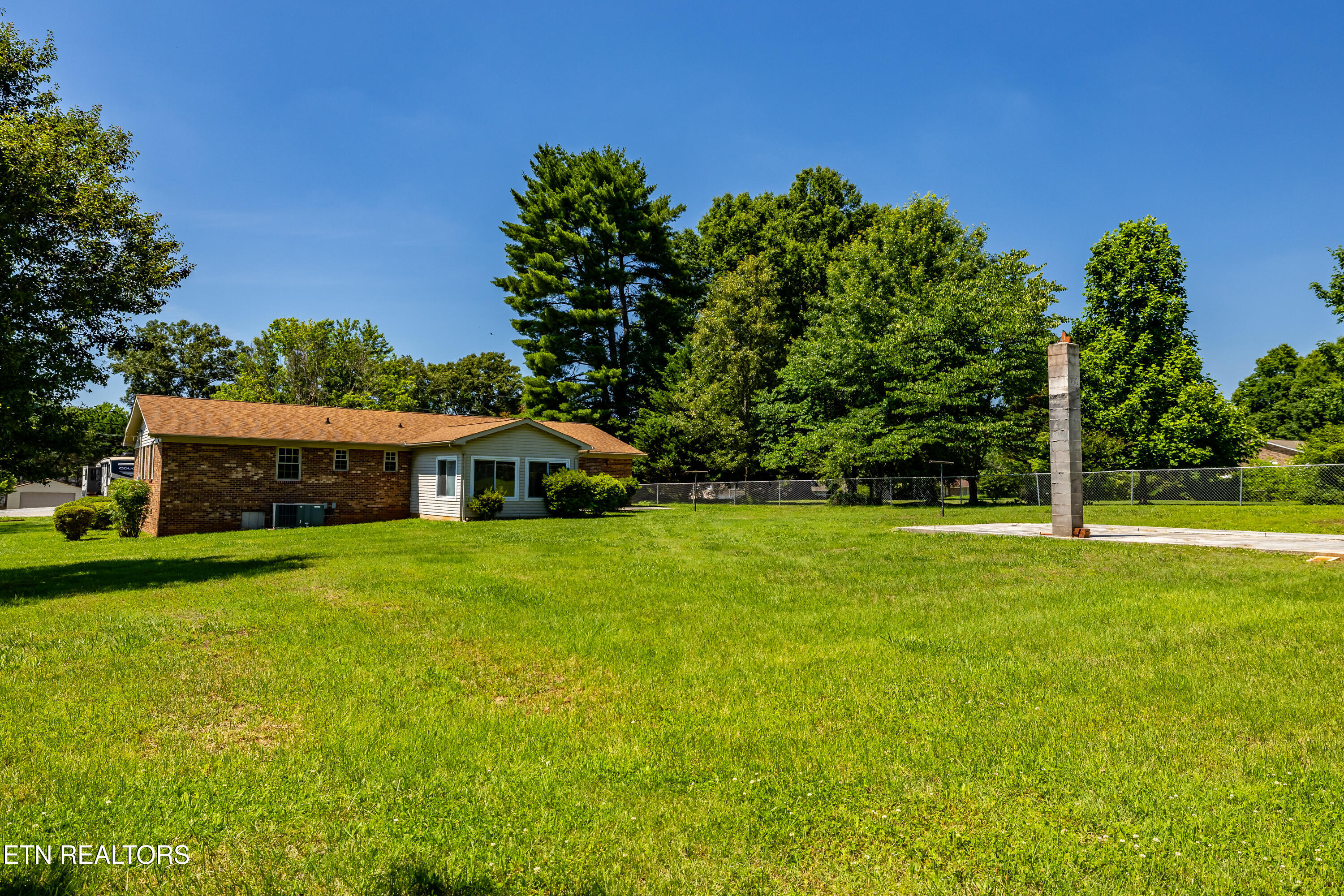 2828 Shady Lane Maryville TN 37803