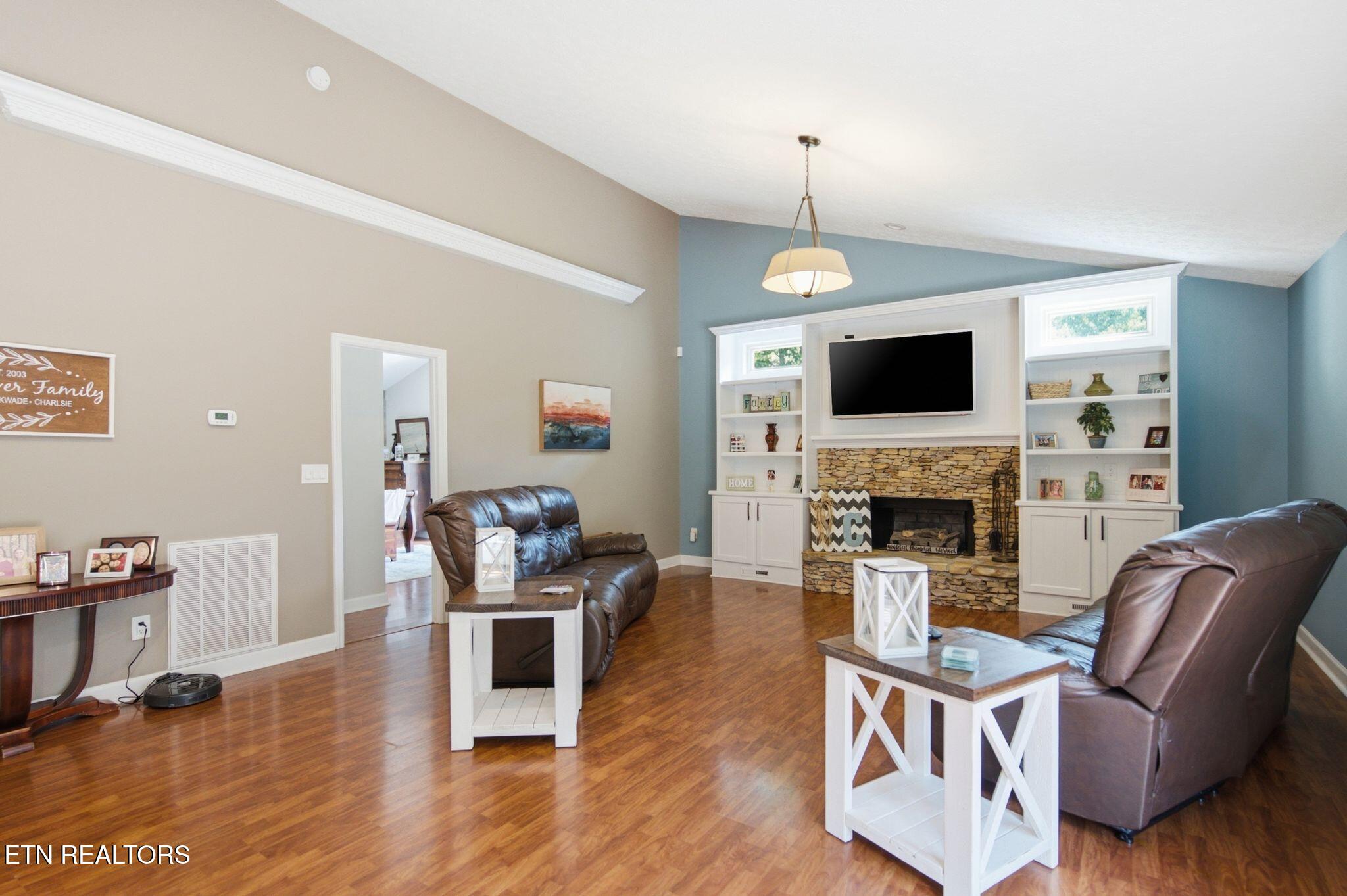 8008 Helen Drive Powell TN 37849