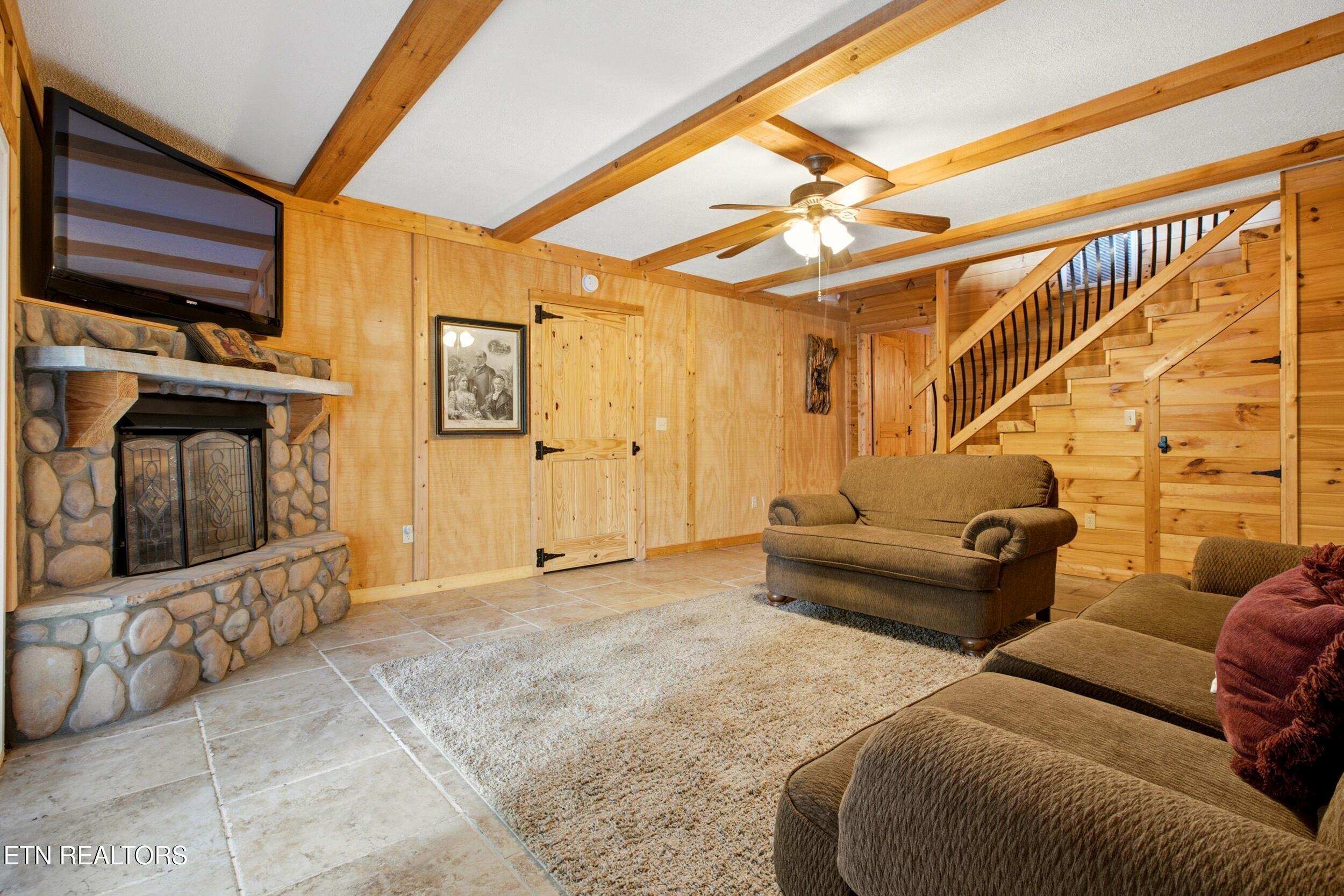 4167 Spring Creek Way Sevierville TN 37876