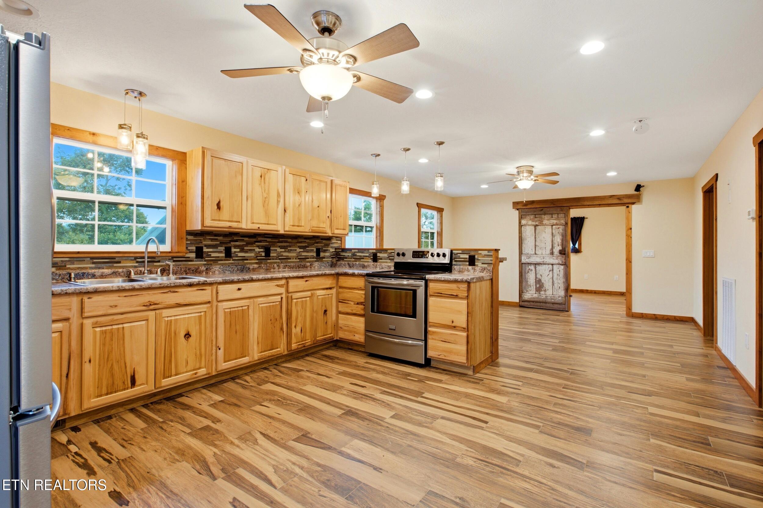 4167 Spring Creek Way Sevierville TN 37876