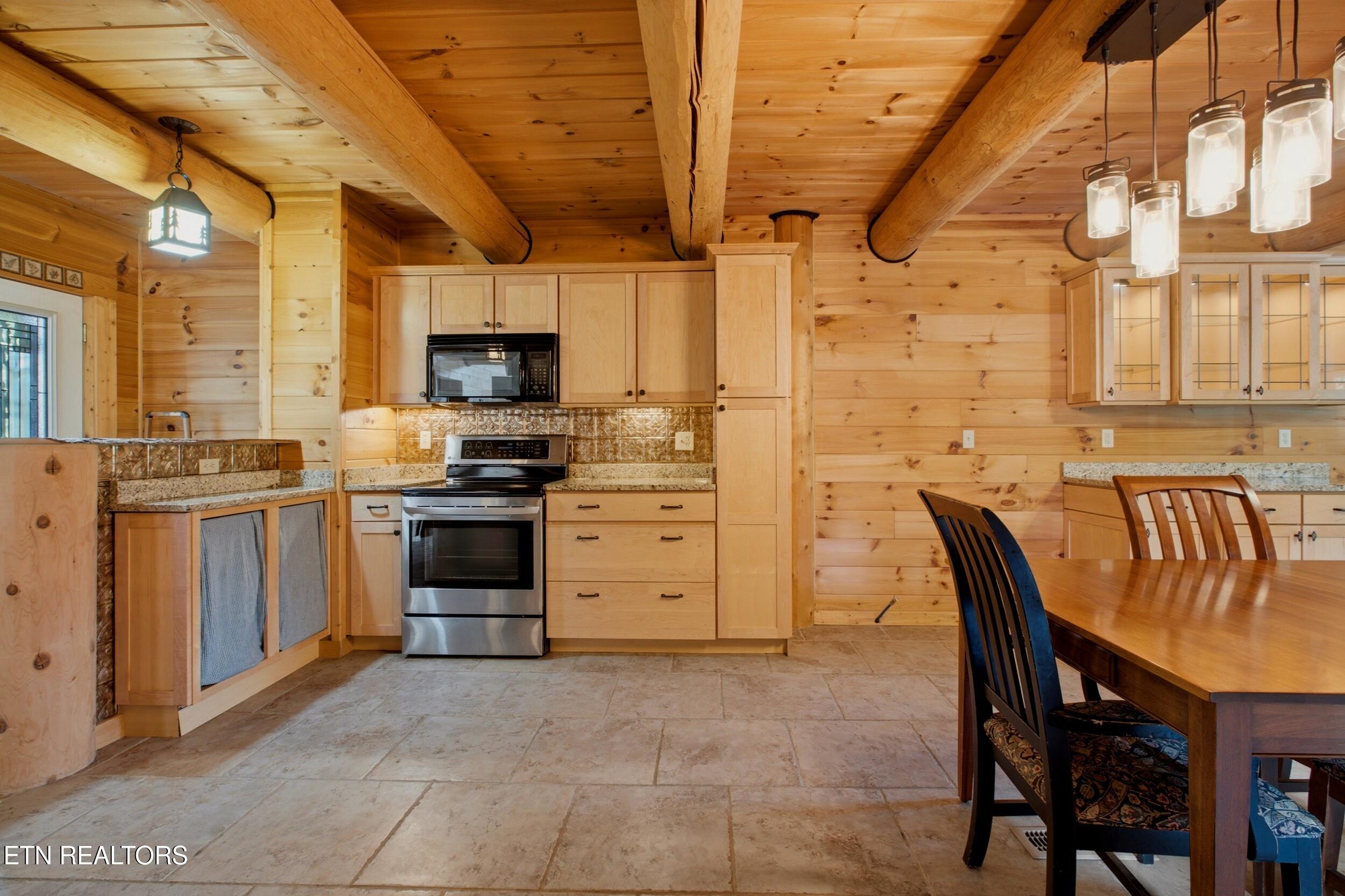 4167 Spring Creek Way Sevierville TN 37876