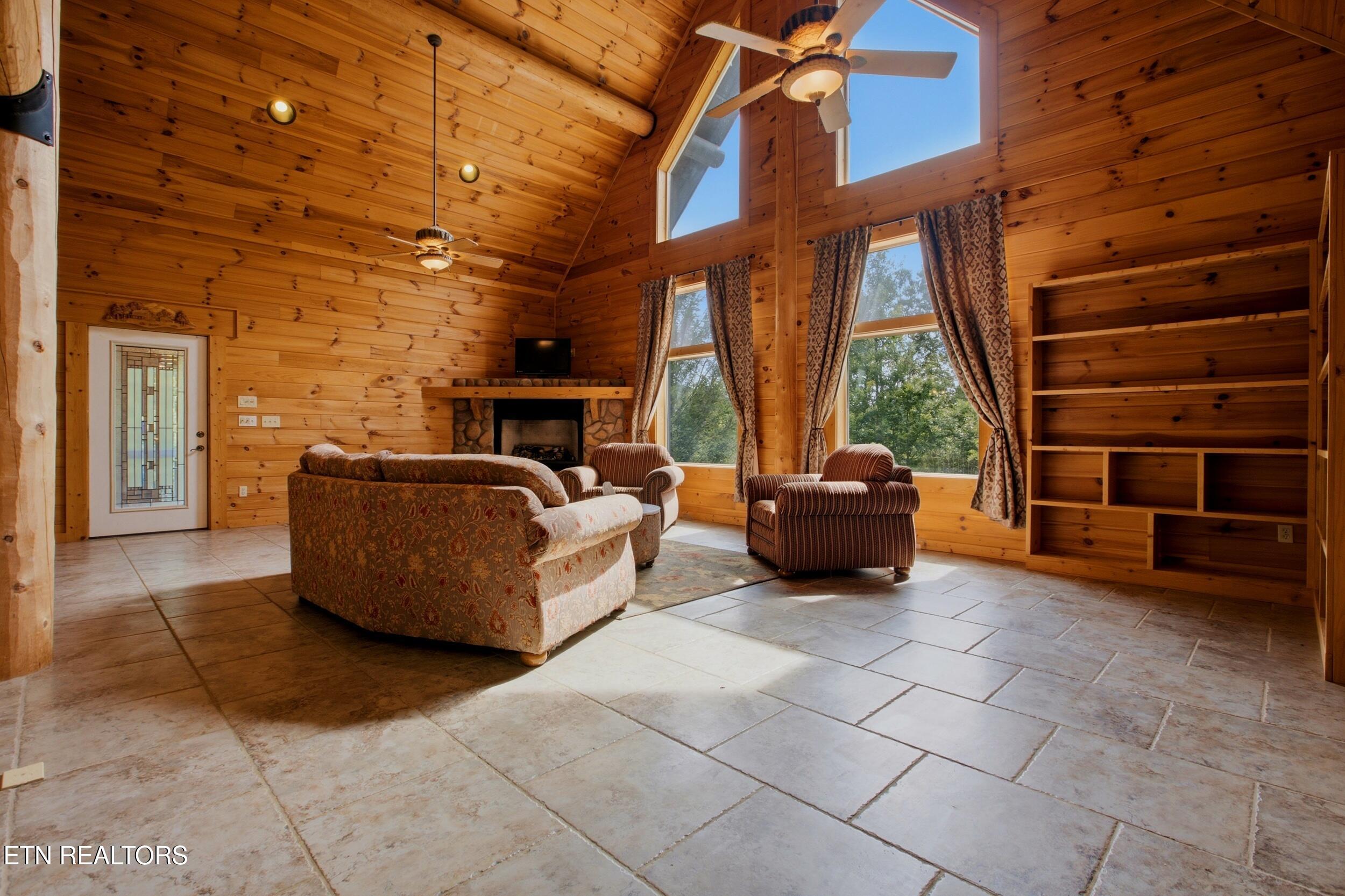4167 Spring Creek Way Sevierville TN 37876