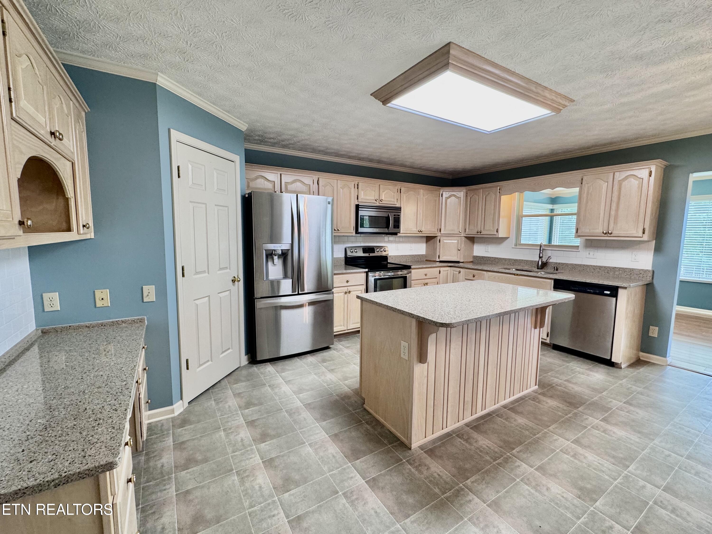1017 Peterson Lane Maryville TN 37803