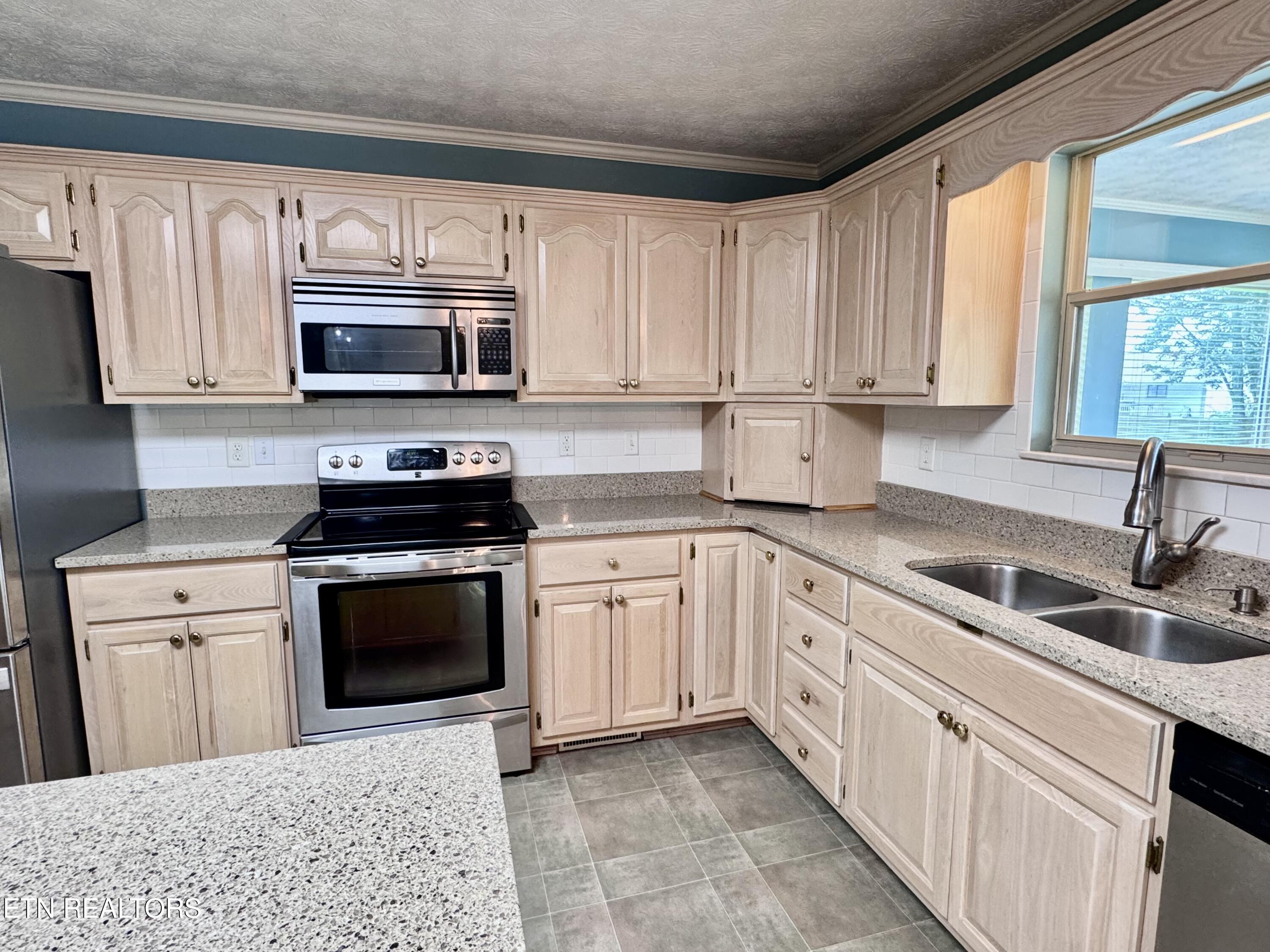 1017 Peterson Lane Maryville TN 37803