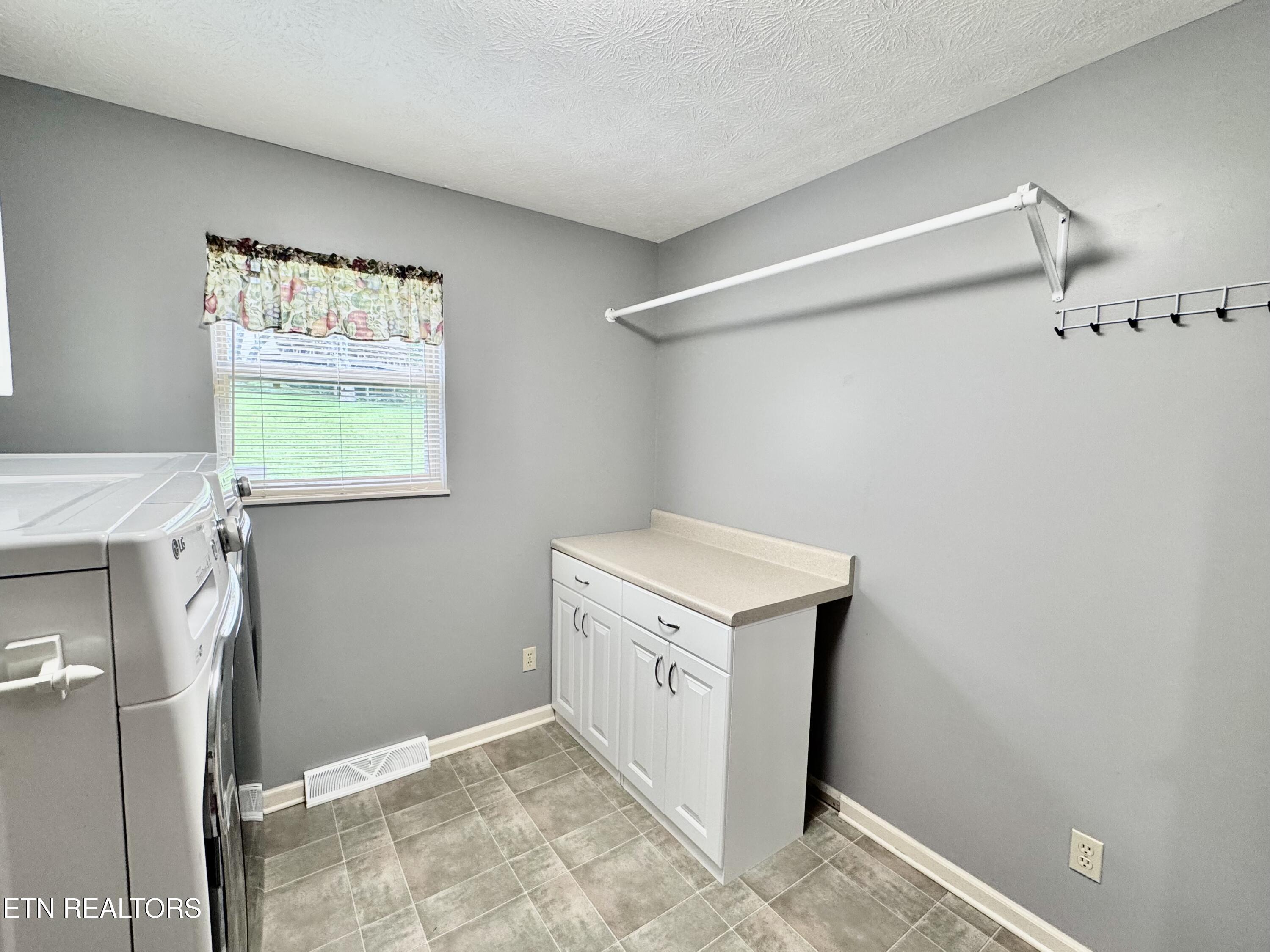1017 Peterson Lane Maryville TN 37803