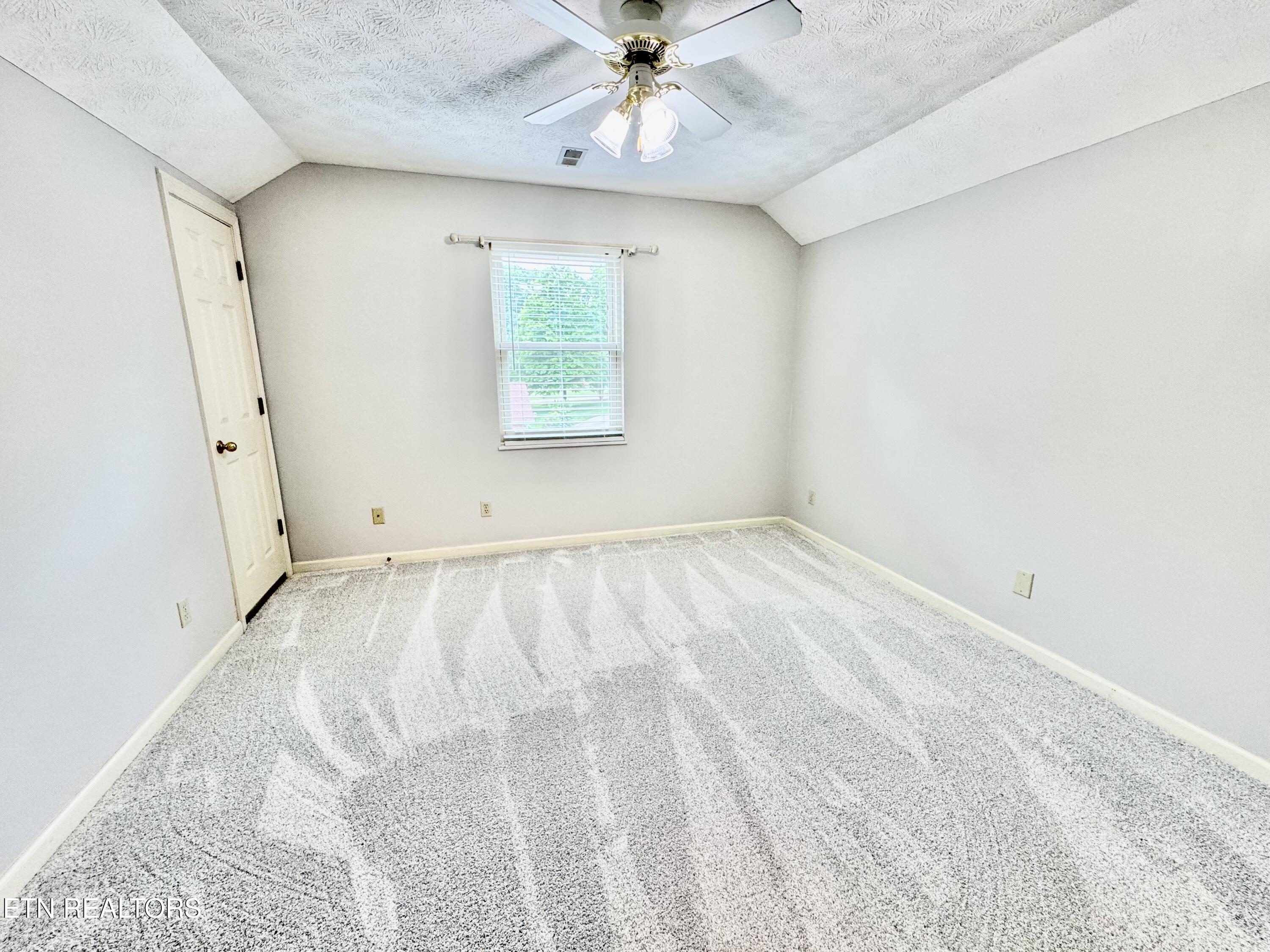 1017 Peterson Lane Maryville TN 37803