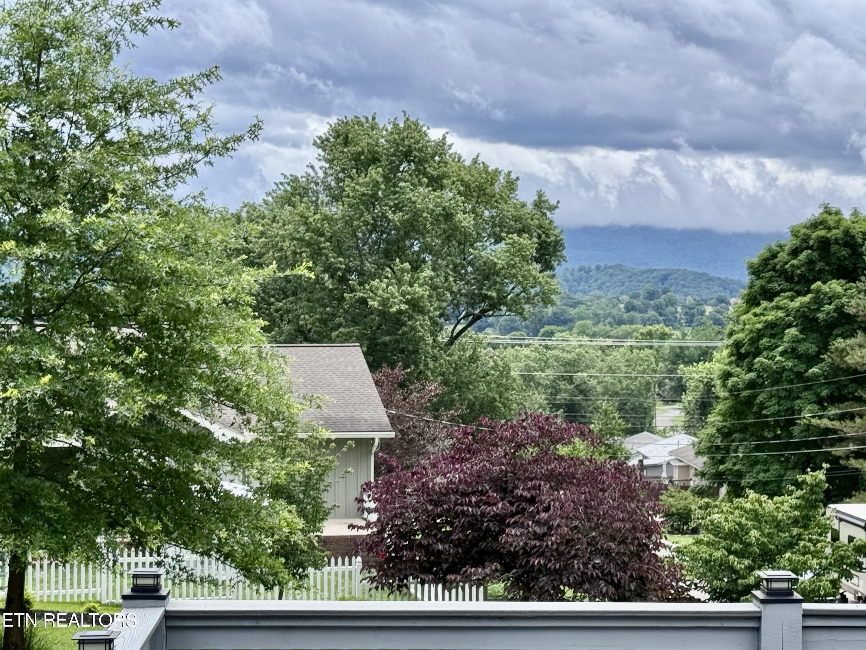 1017 Peterson Lane Maryville TN 37803