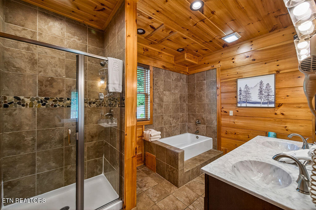 776 Mountain Stream Way Gatlinburg TN 37738