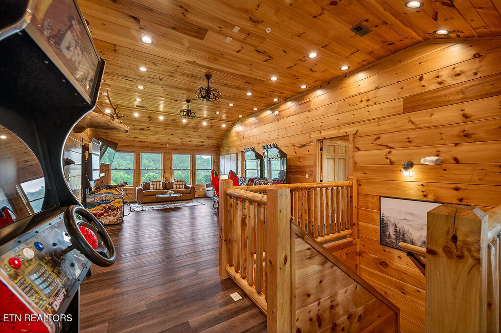 776 Mountain Stream Way Gatlinburg TN 37738