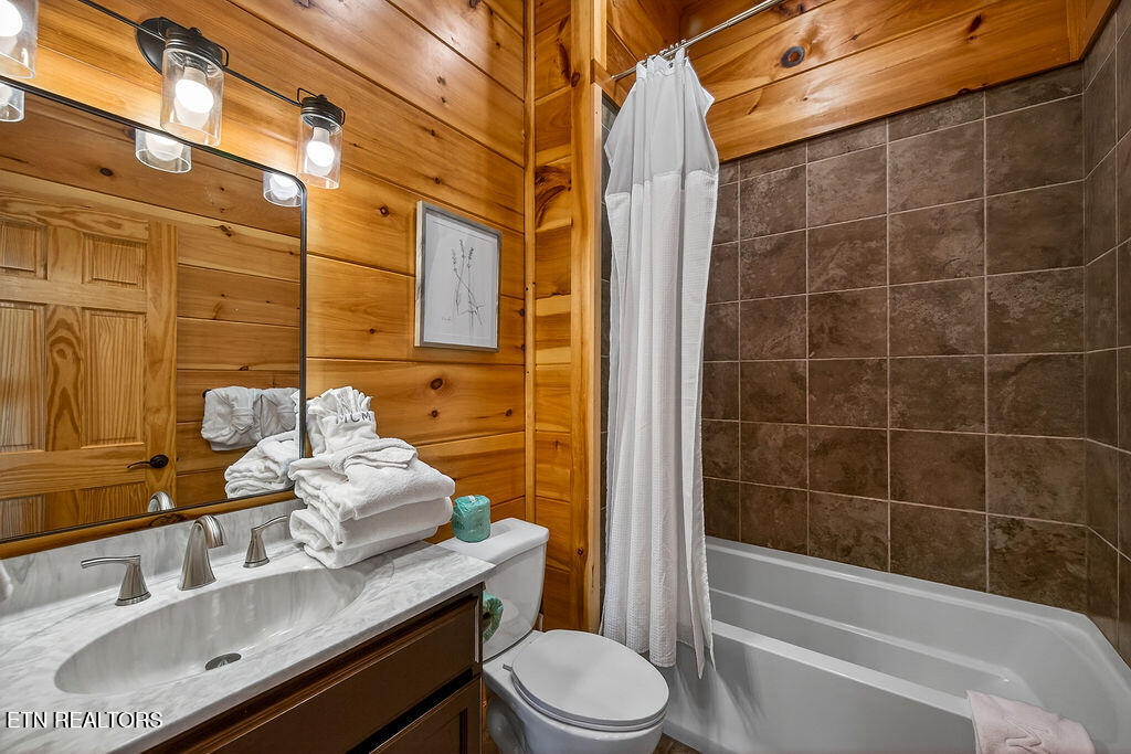 776 Mountain Stream Way Gatlinburg TN 37738