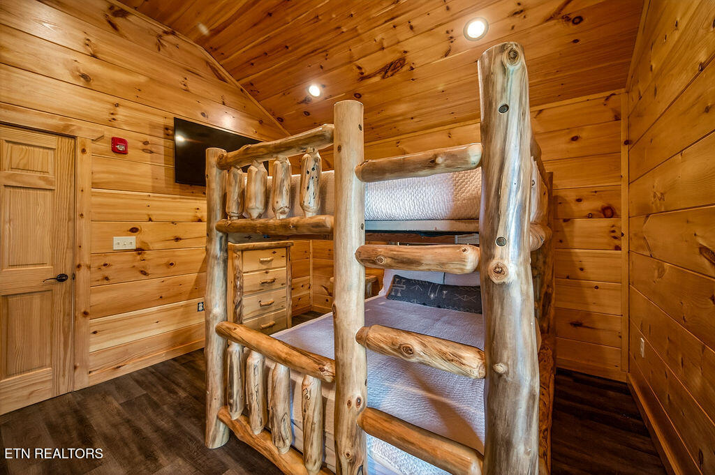 776 Mountain Stream Way Gatlinburg TN 37738